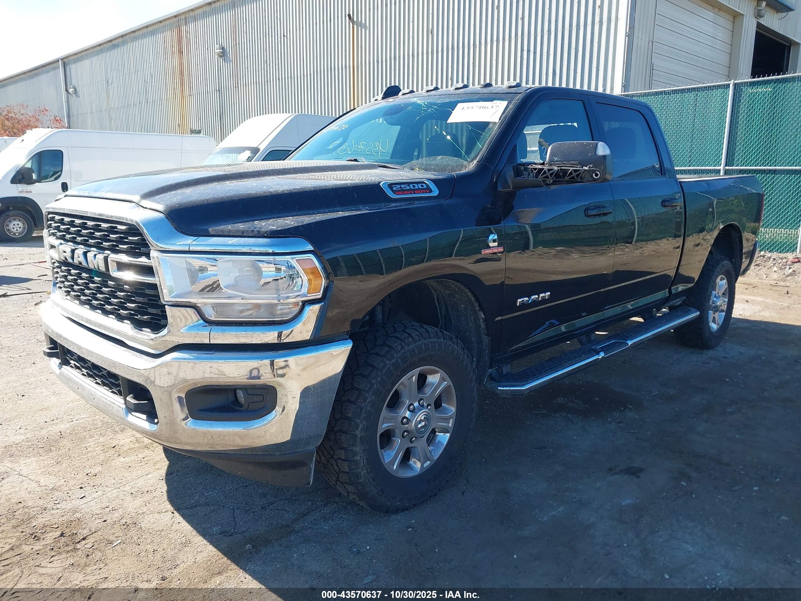 RAM 2500 image 2