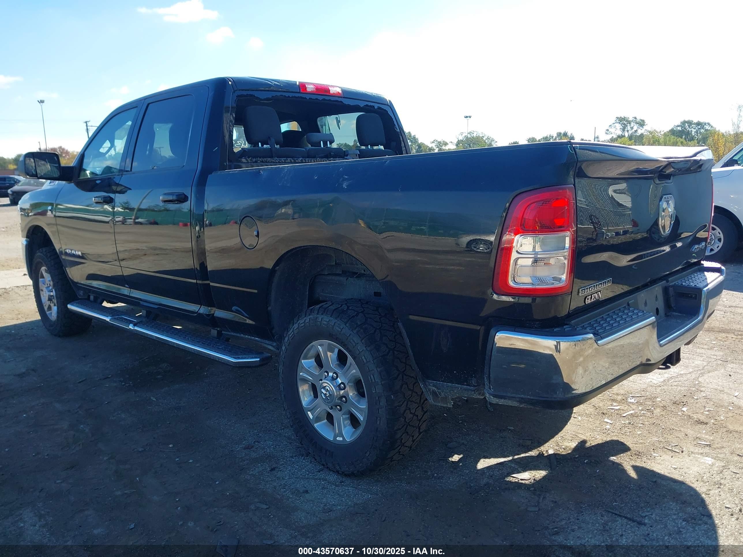 RAM 2500 image 3