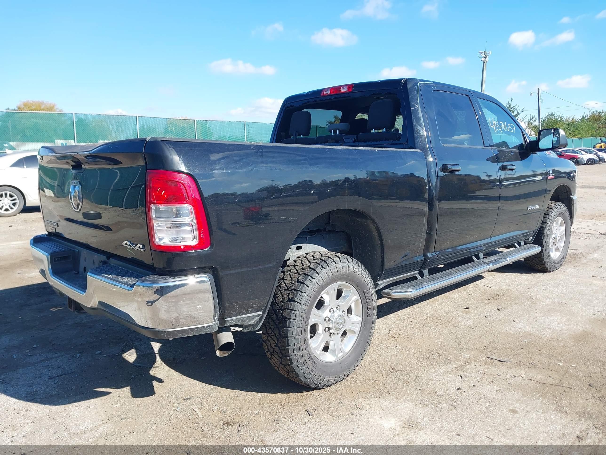 RAM 2500 image 4