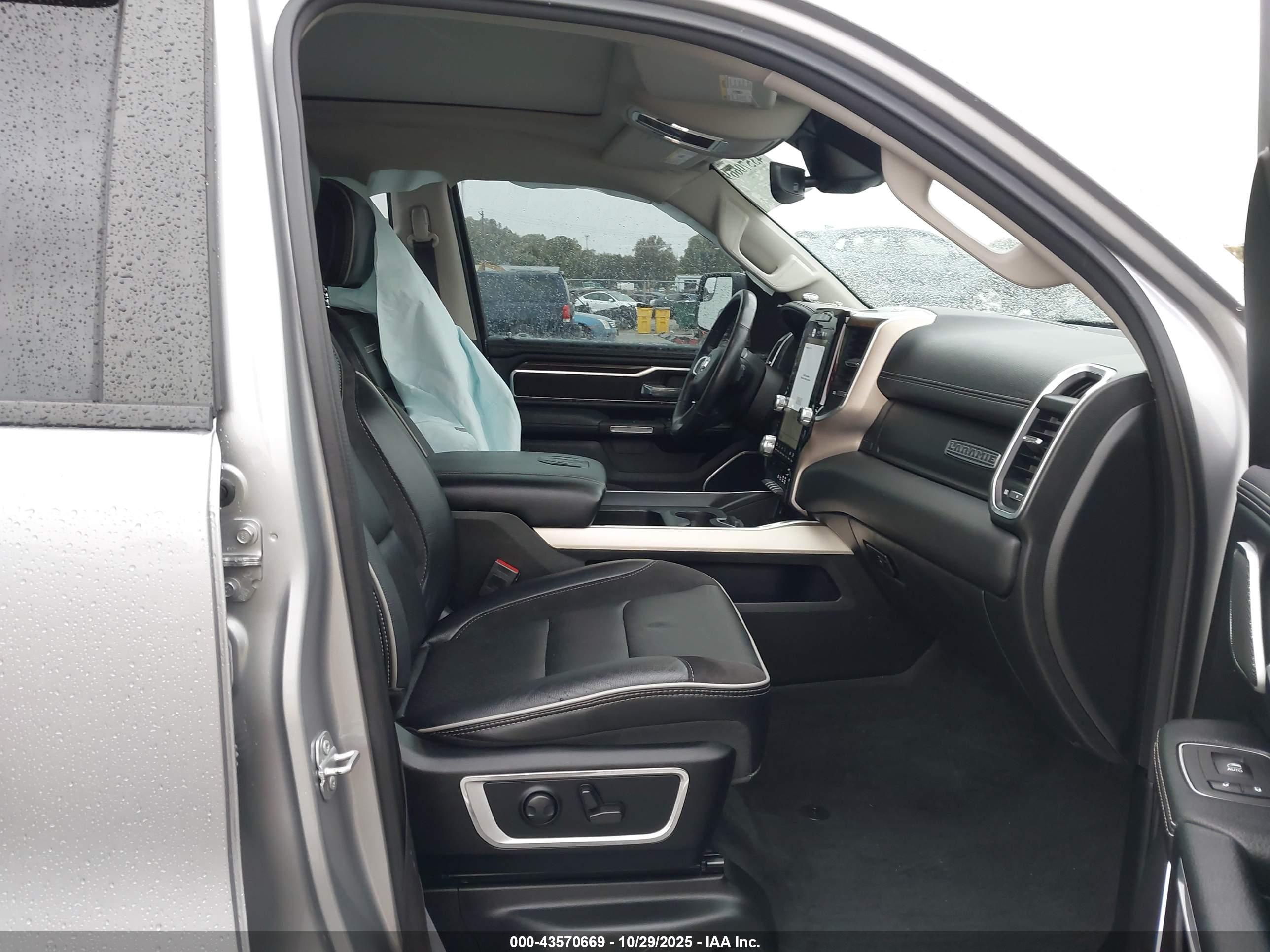 RAM 1500 image 5