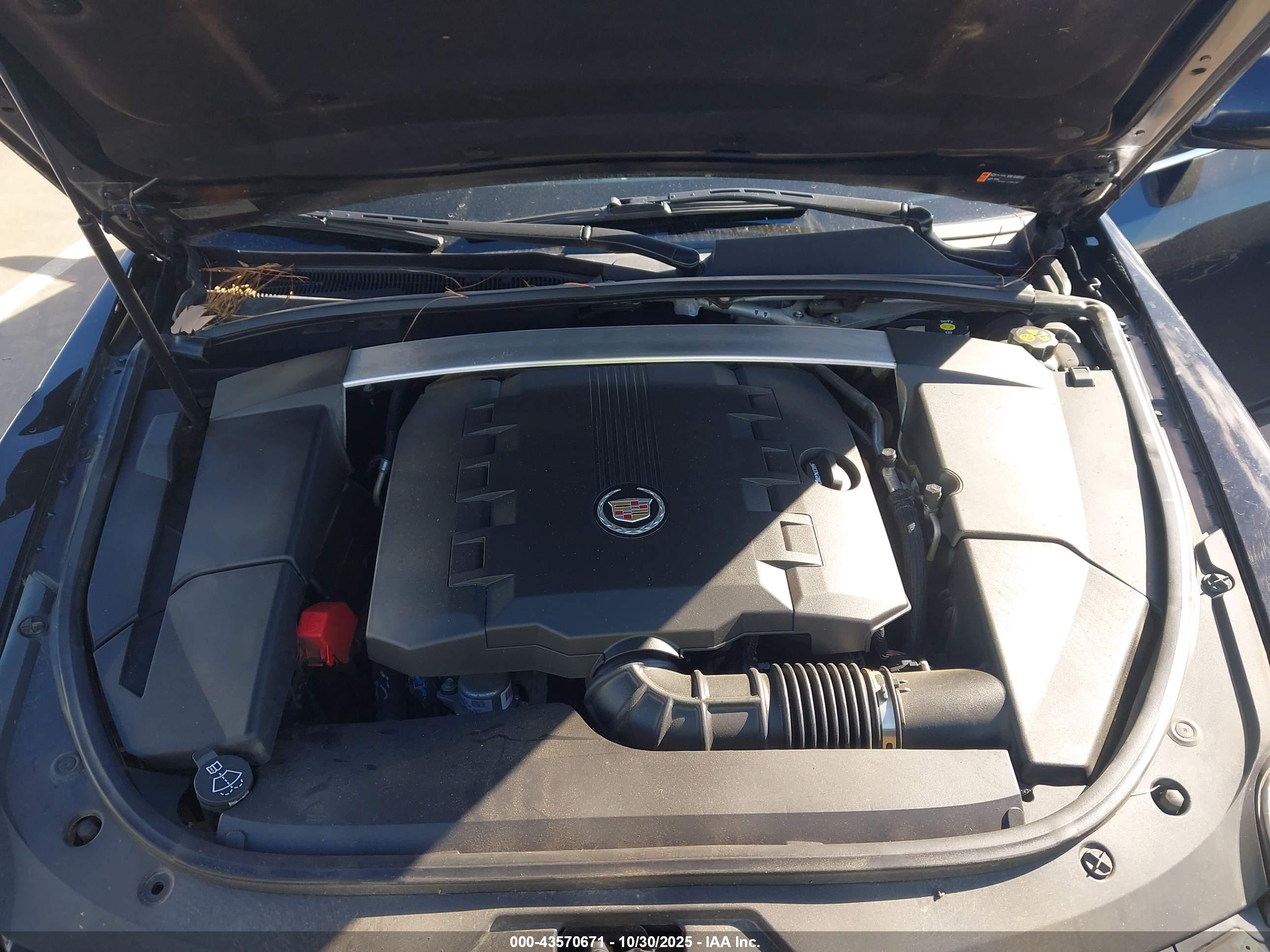 CADILLAC CTS image 10