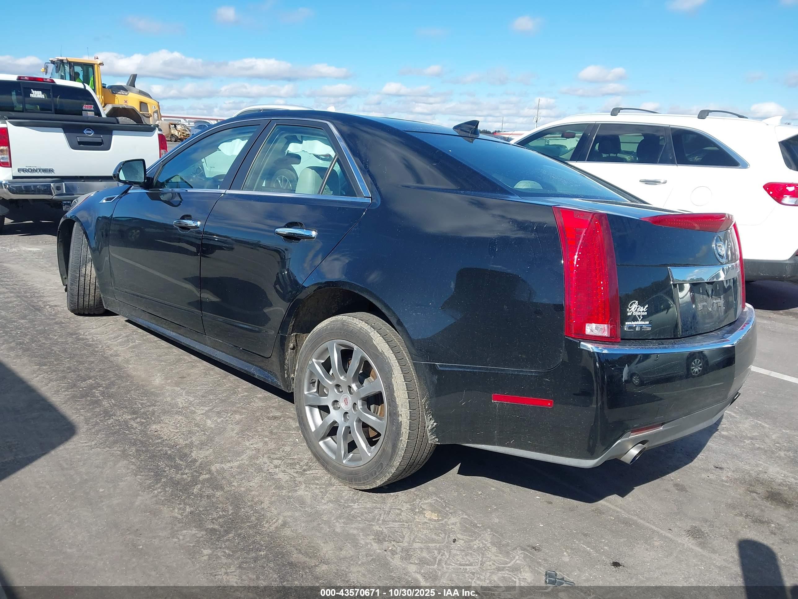CADILLAC CTS image 3
