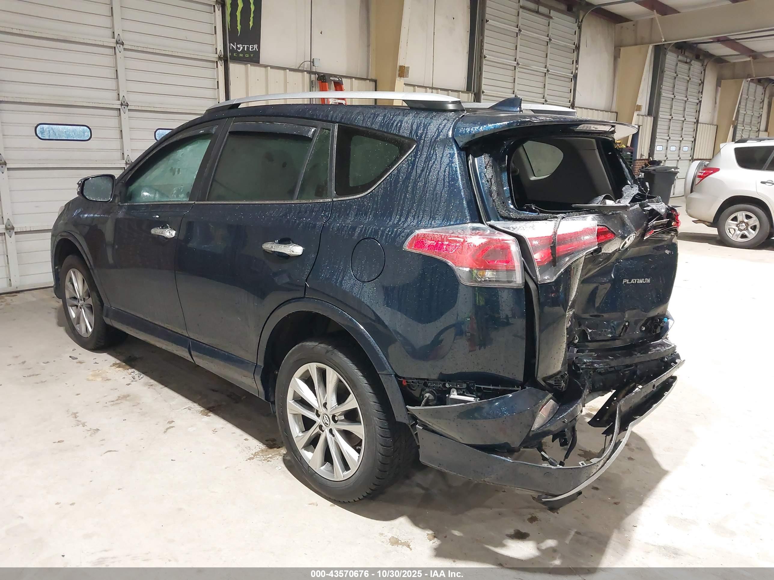 TOYOTA RAV4 image 3
