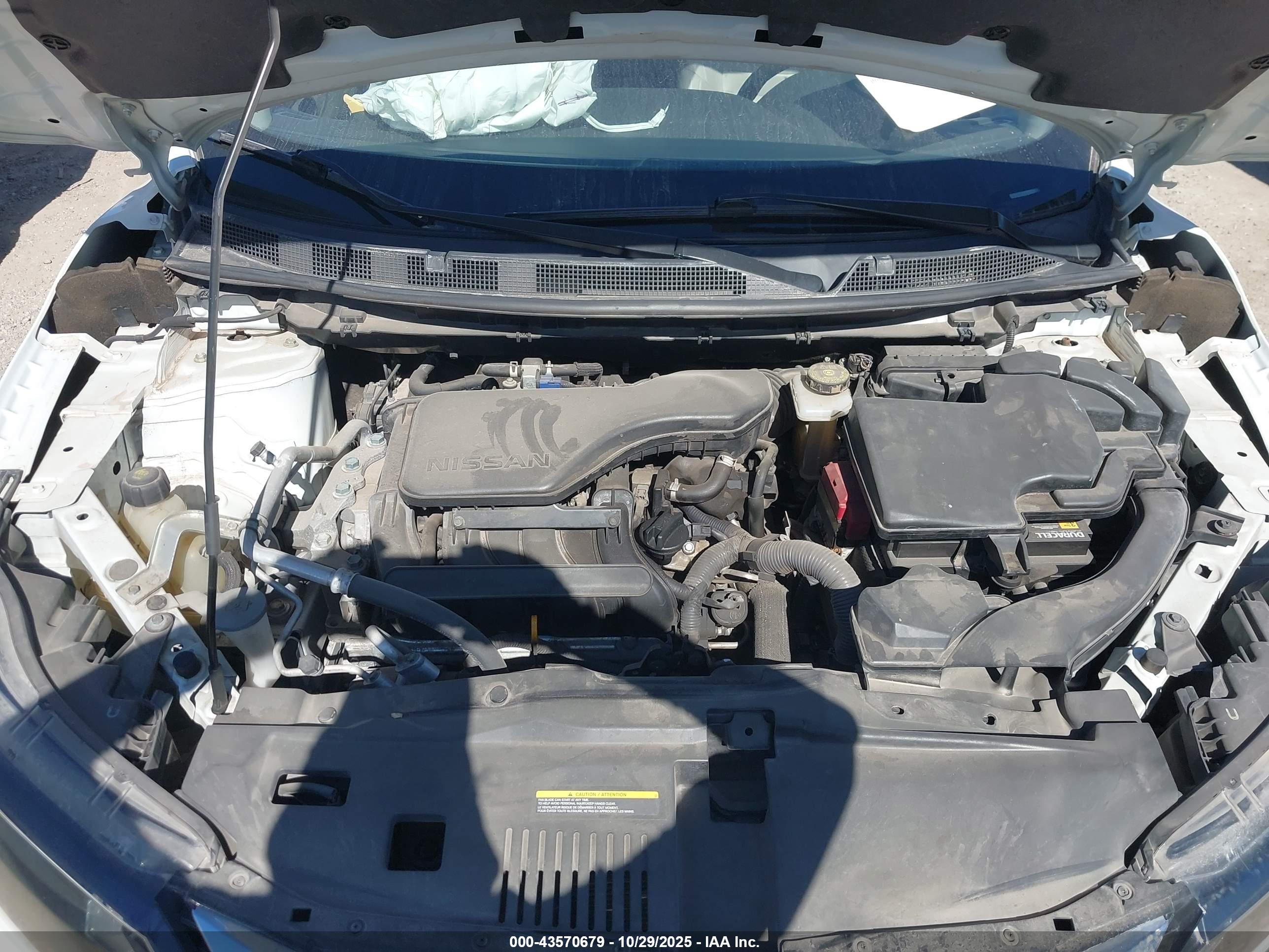 NISSAN ROGUE image 10