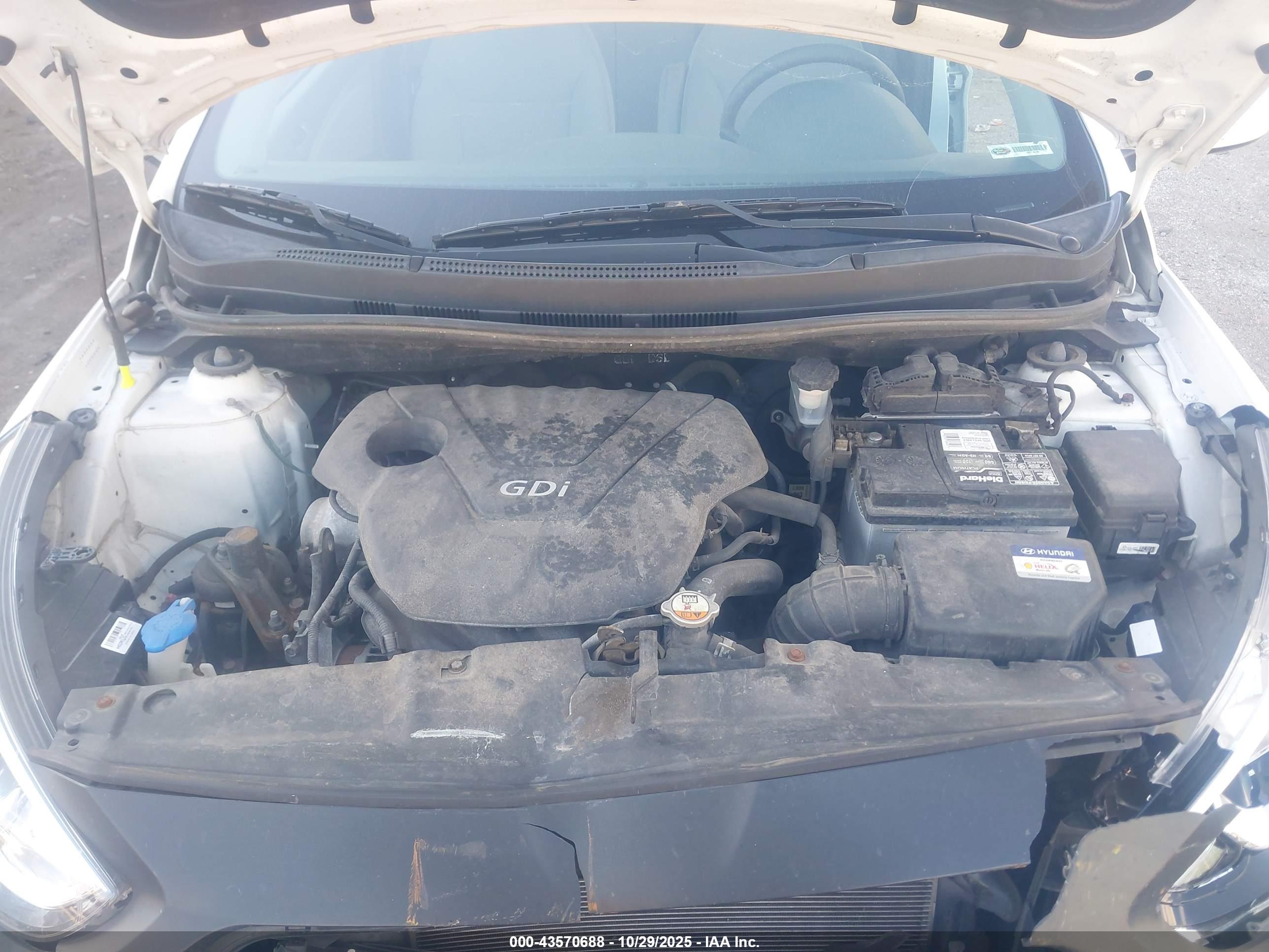 HYUNDAI ACCENT image 10