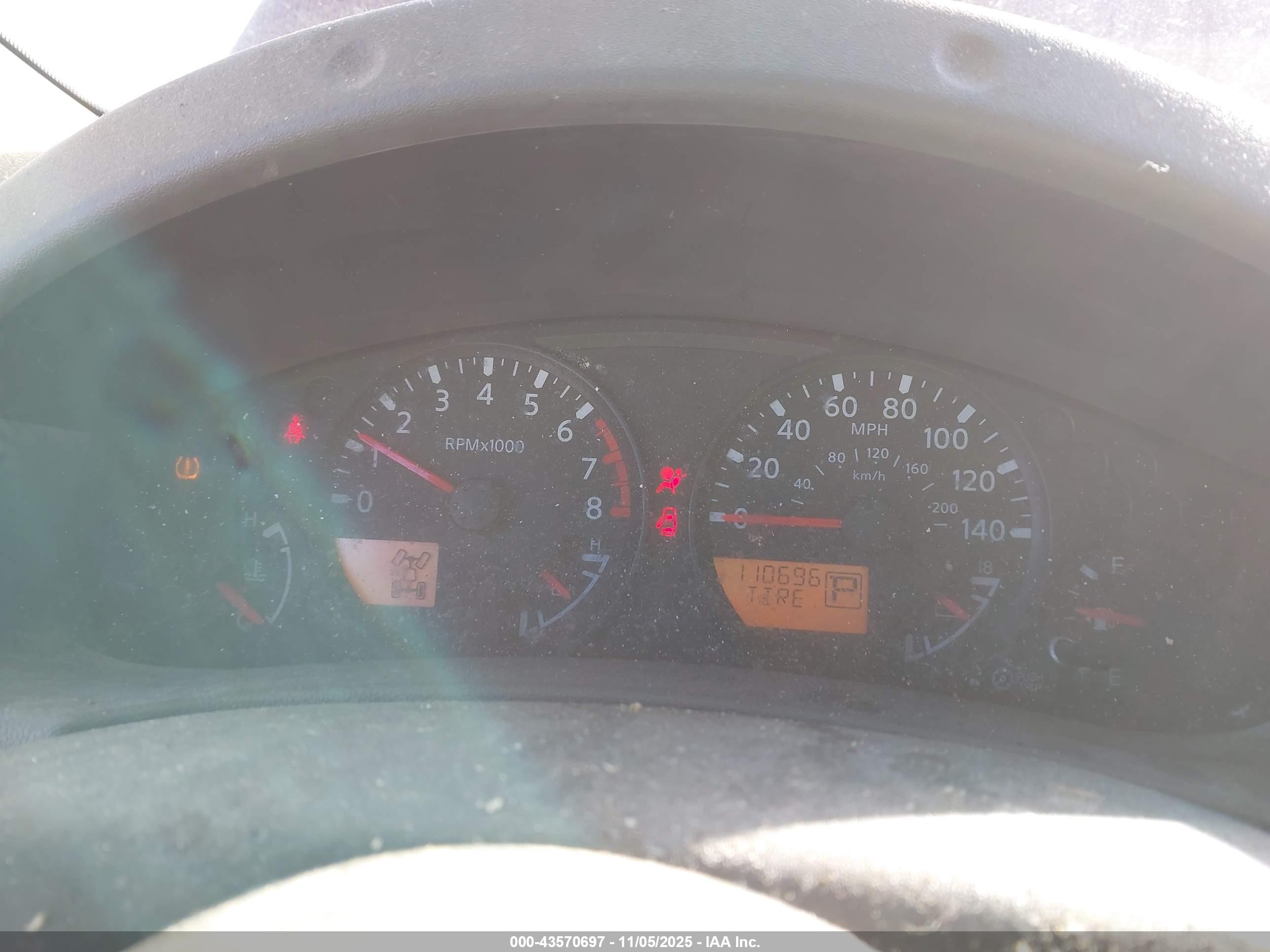 NISSAN FRONTIER image 7