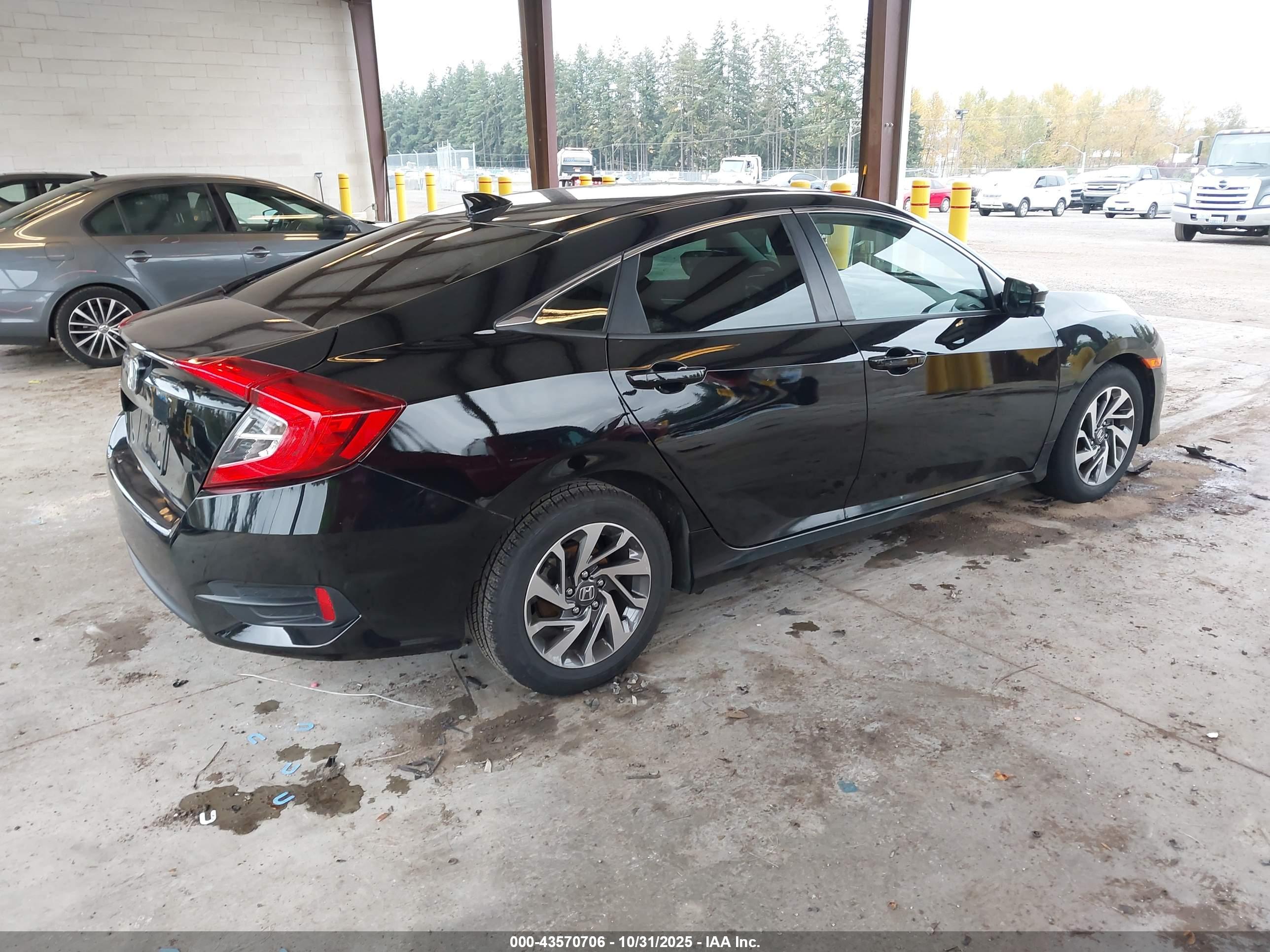 HONDA CIVIC image 4