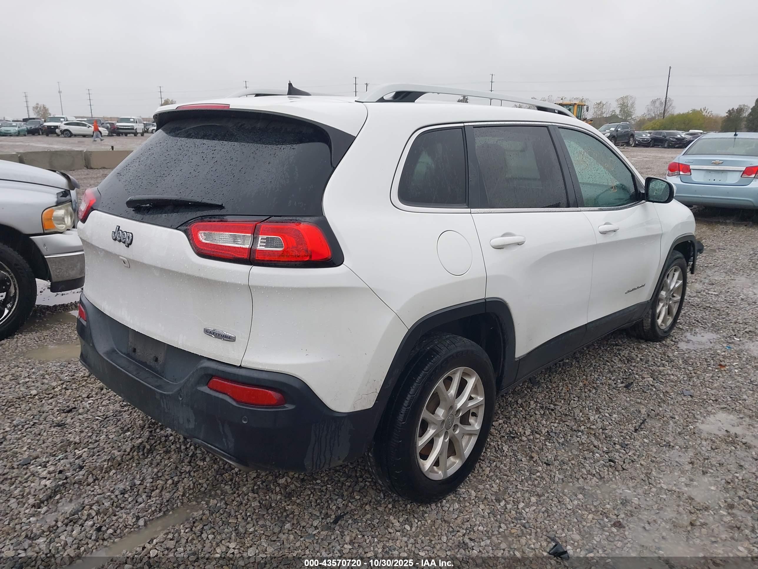 JEEP CHEROKEE image 4