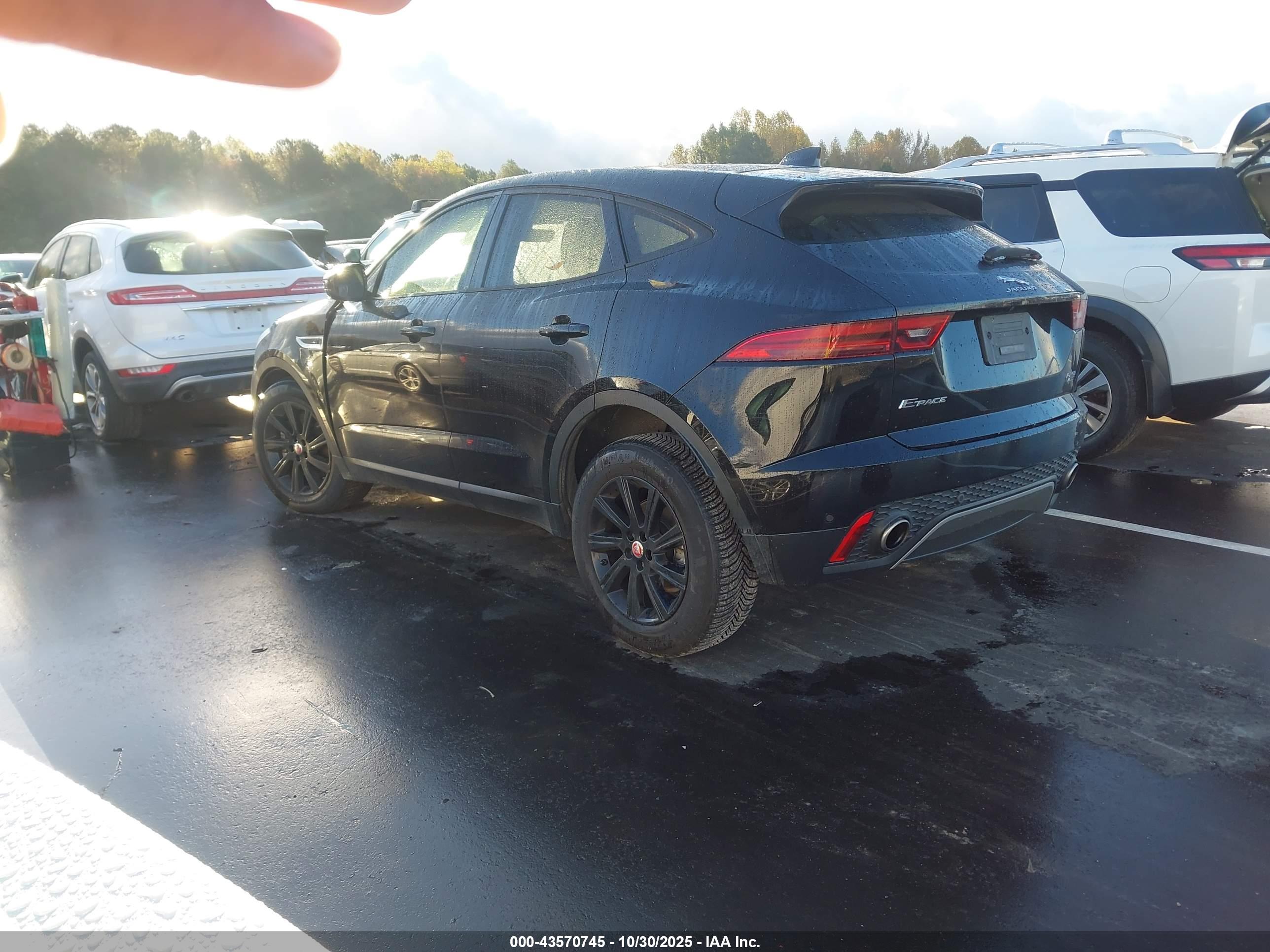 JAGUAR E-PACE image 3