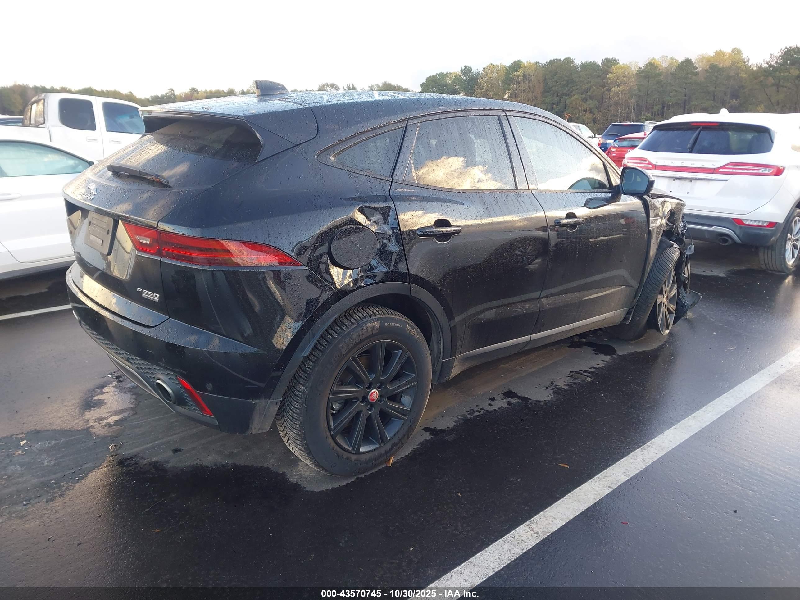 JAGUAR E-PACE image 4