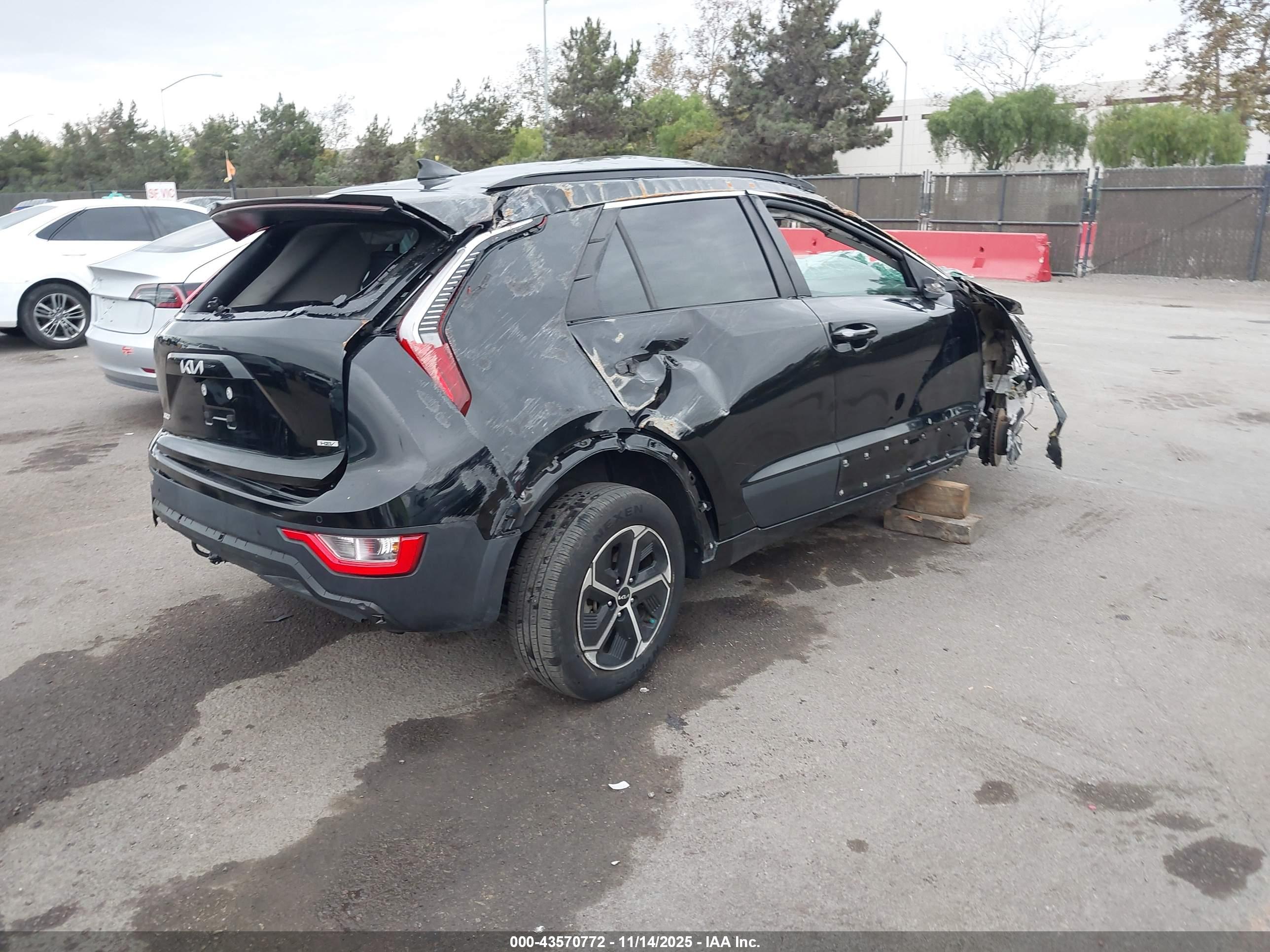 KIA NIRO image 4