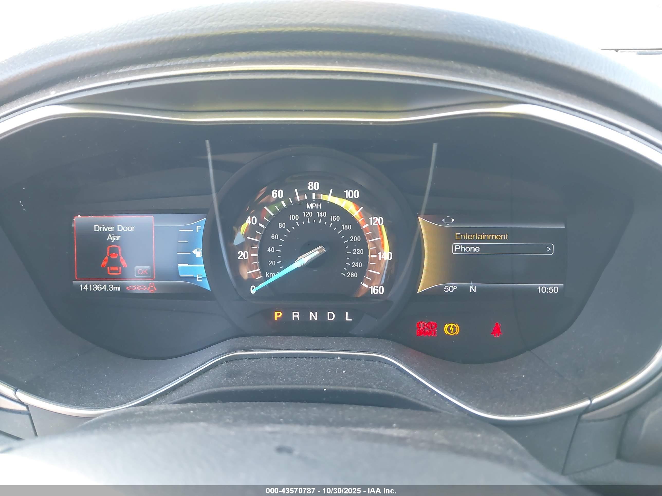 FORD FUSION image 7