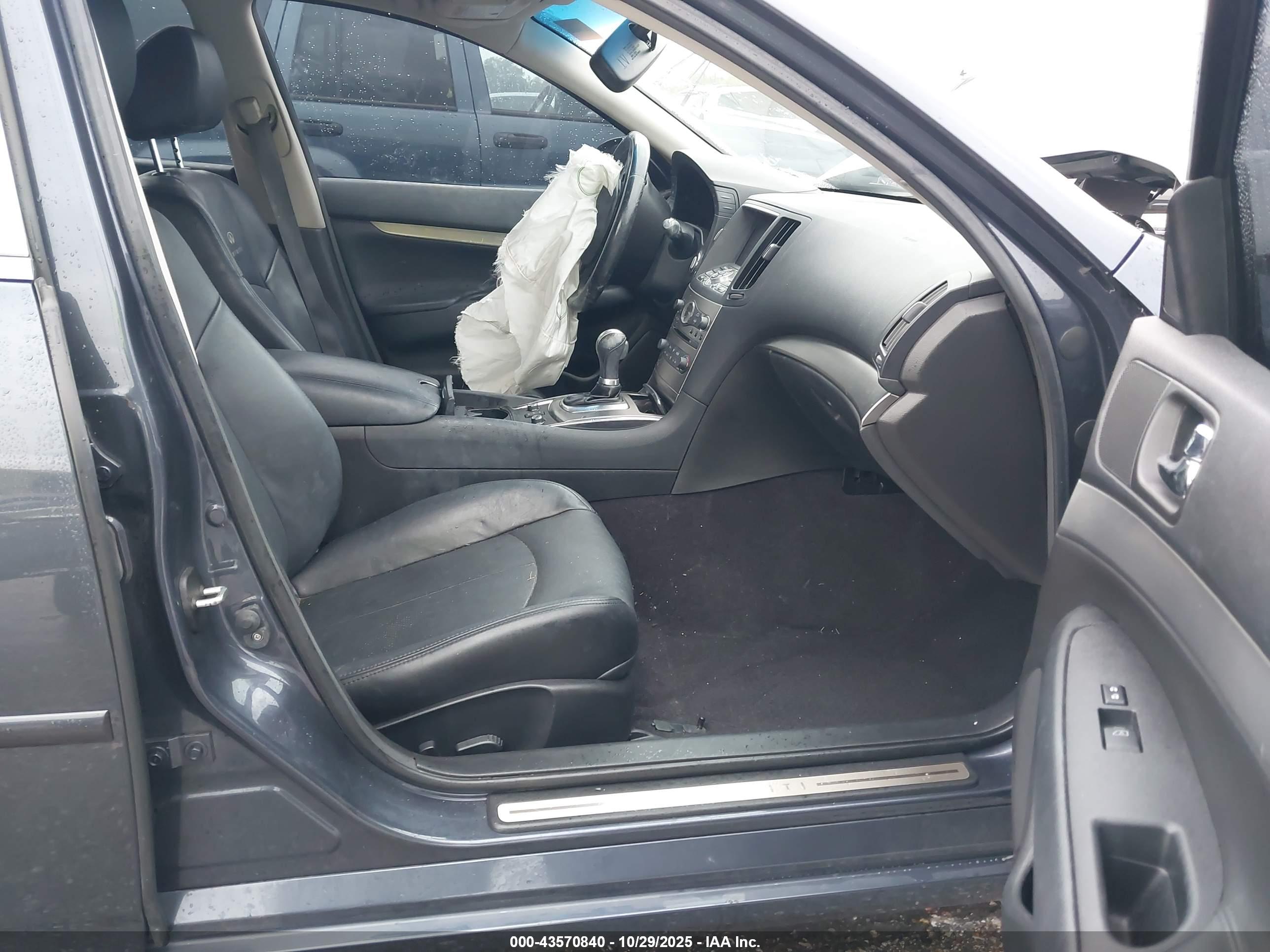 INFINITI G37X image 5