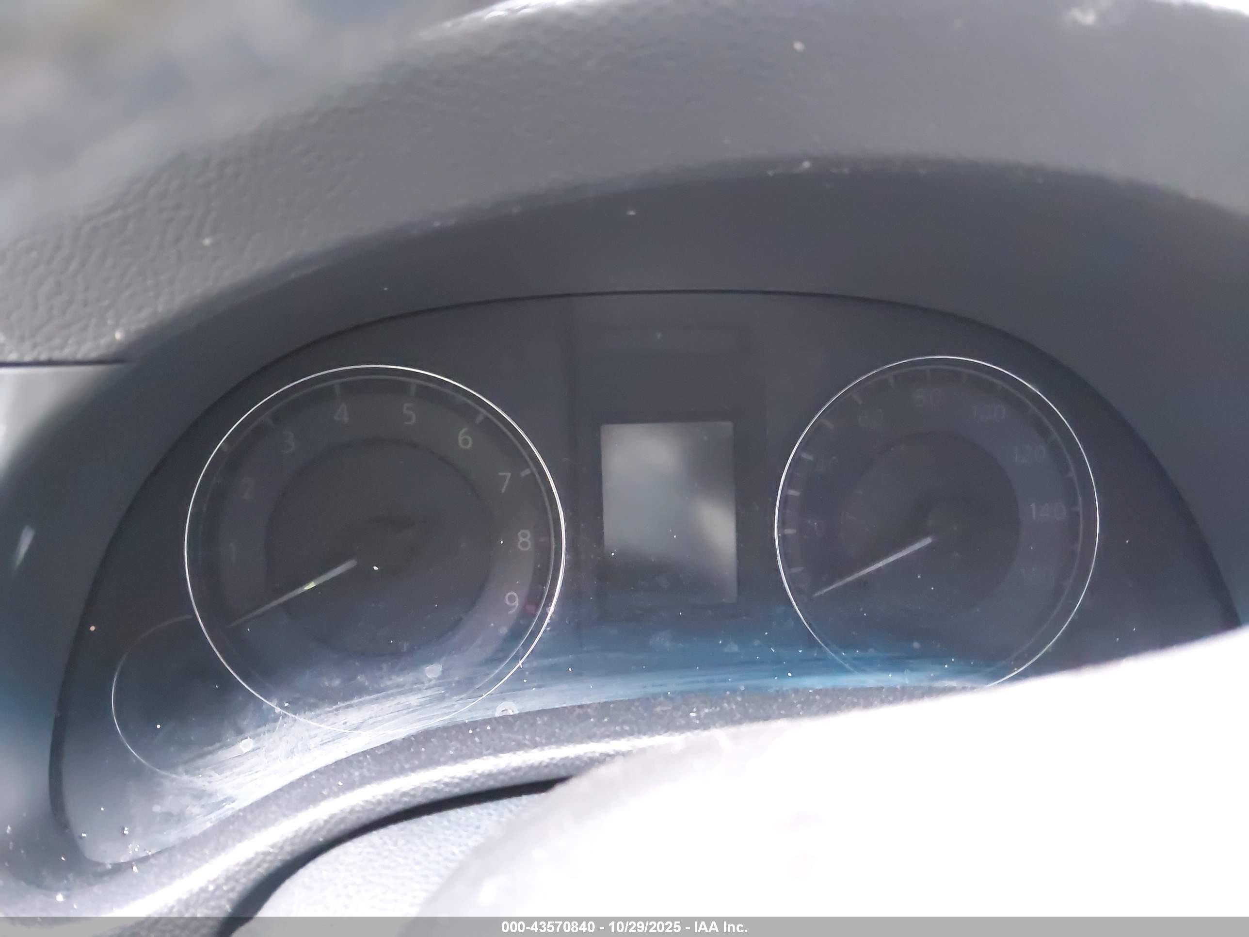 INFINITI G37X image 7