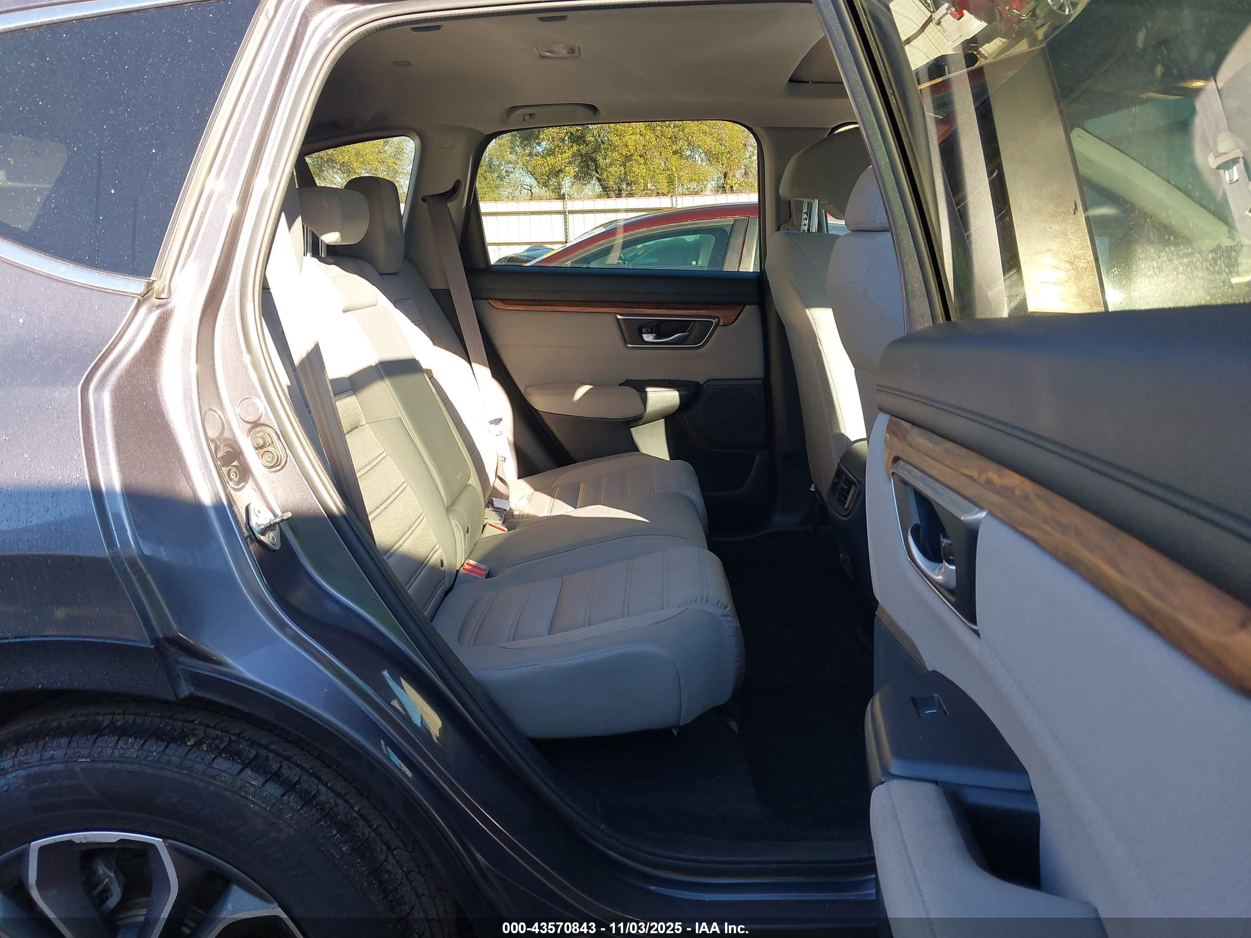 HONDA CR-V image 8