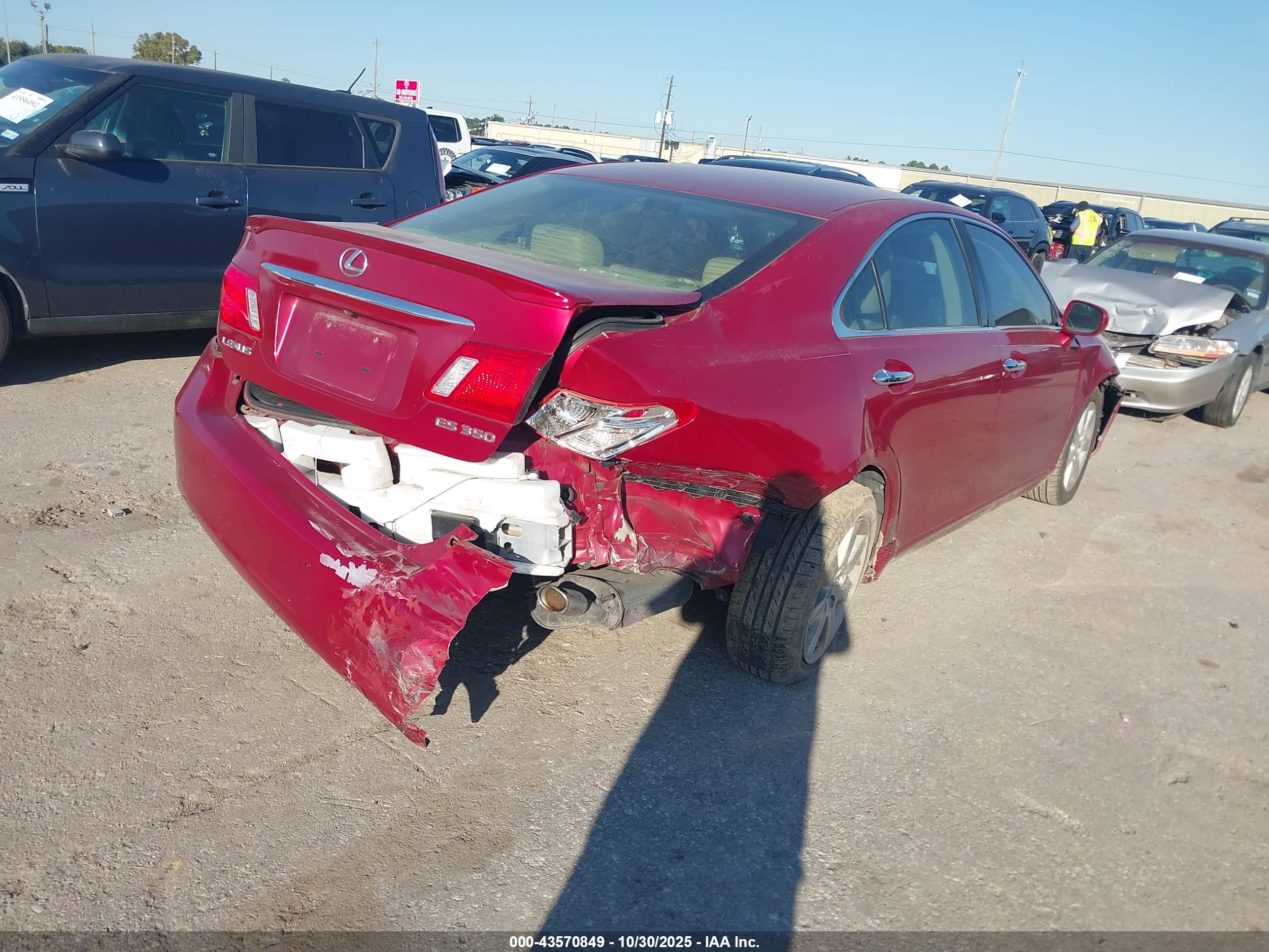LEXUS ES image 4