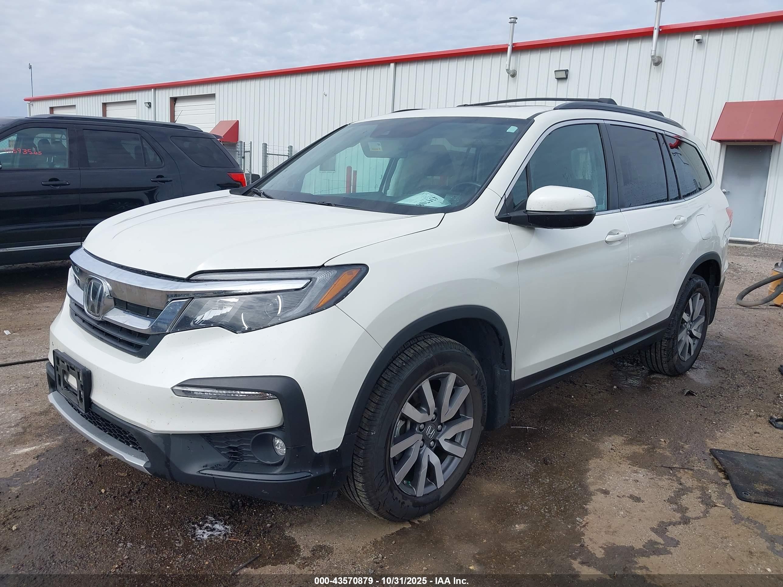 HONDA PILOT image 2
