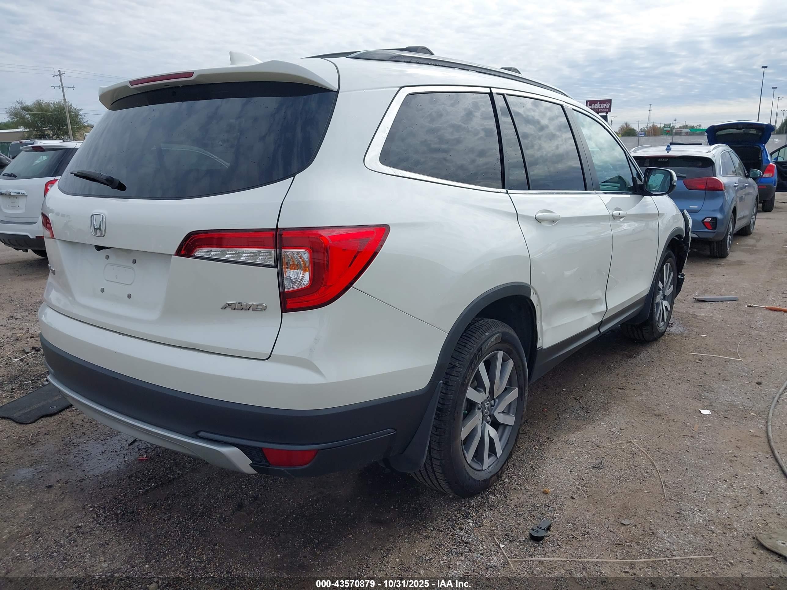 HONDA PILOT image 4