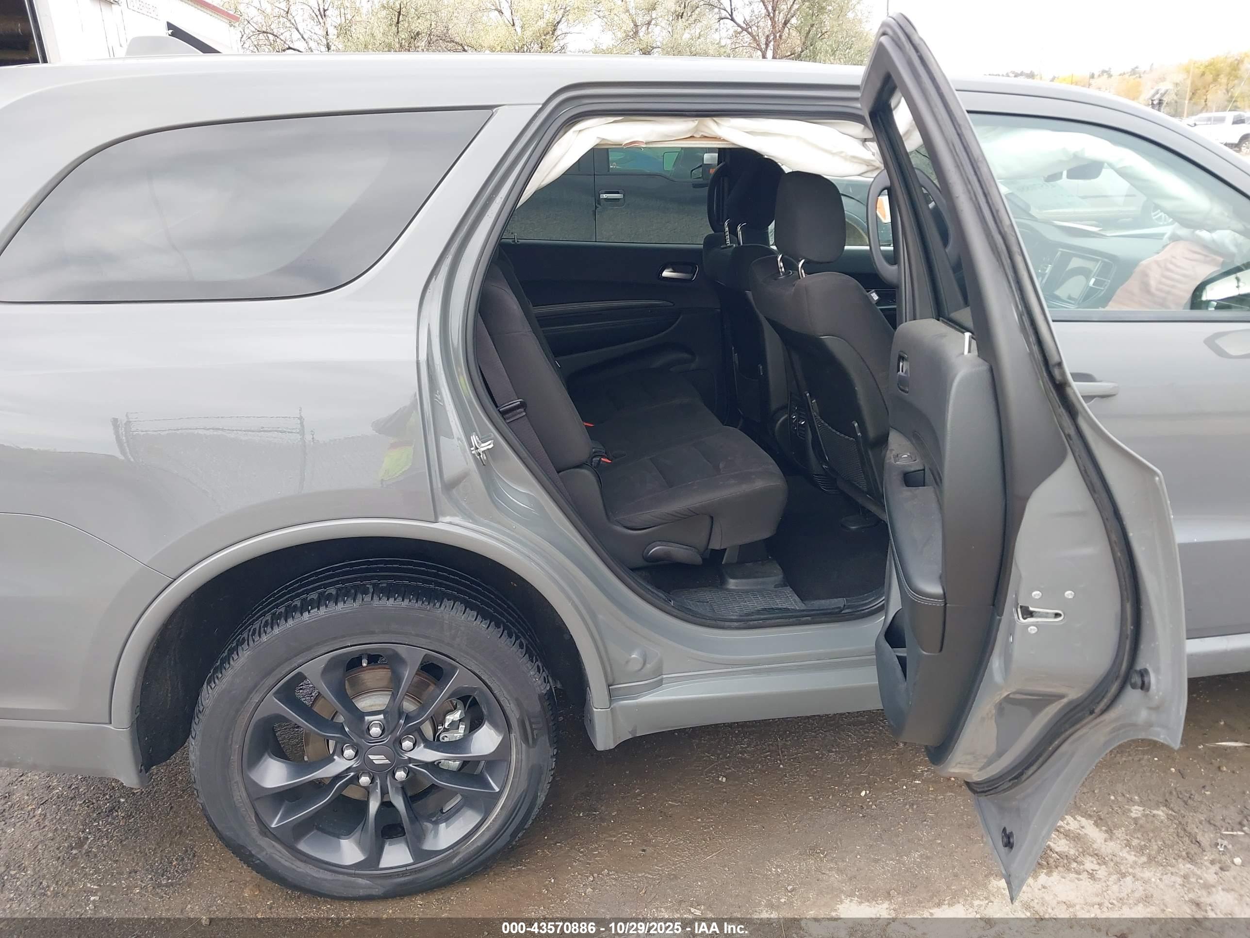 DODGE DURANGO image 8