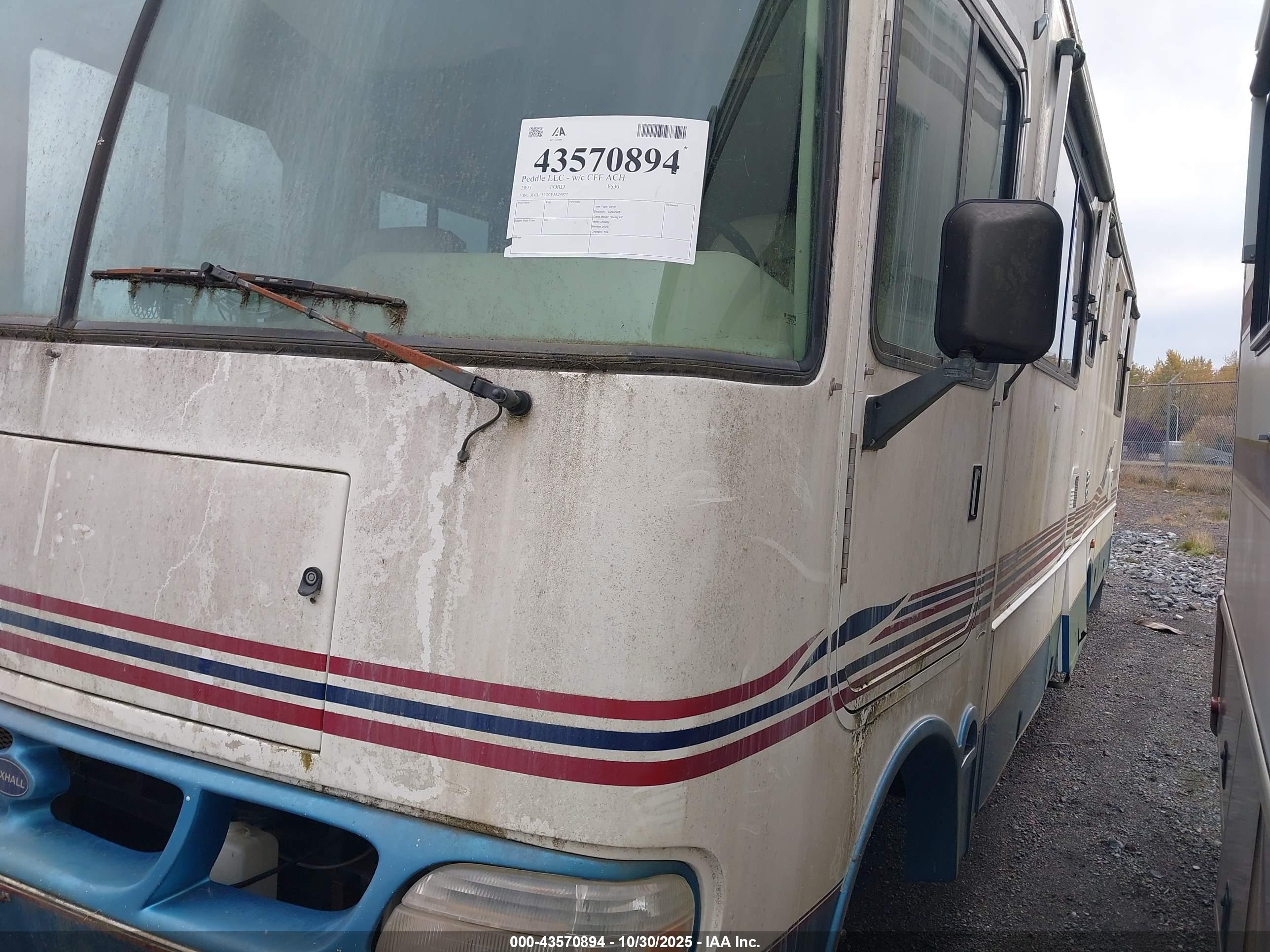 FORD F530 image 2