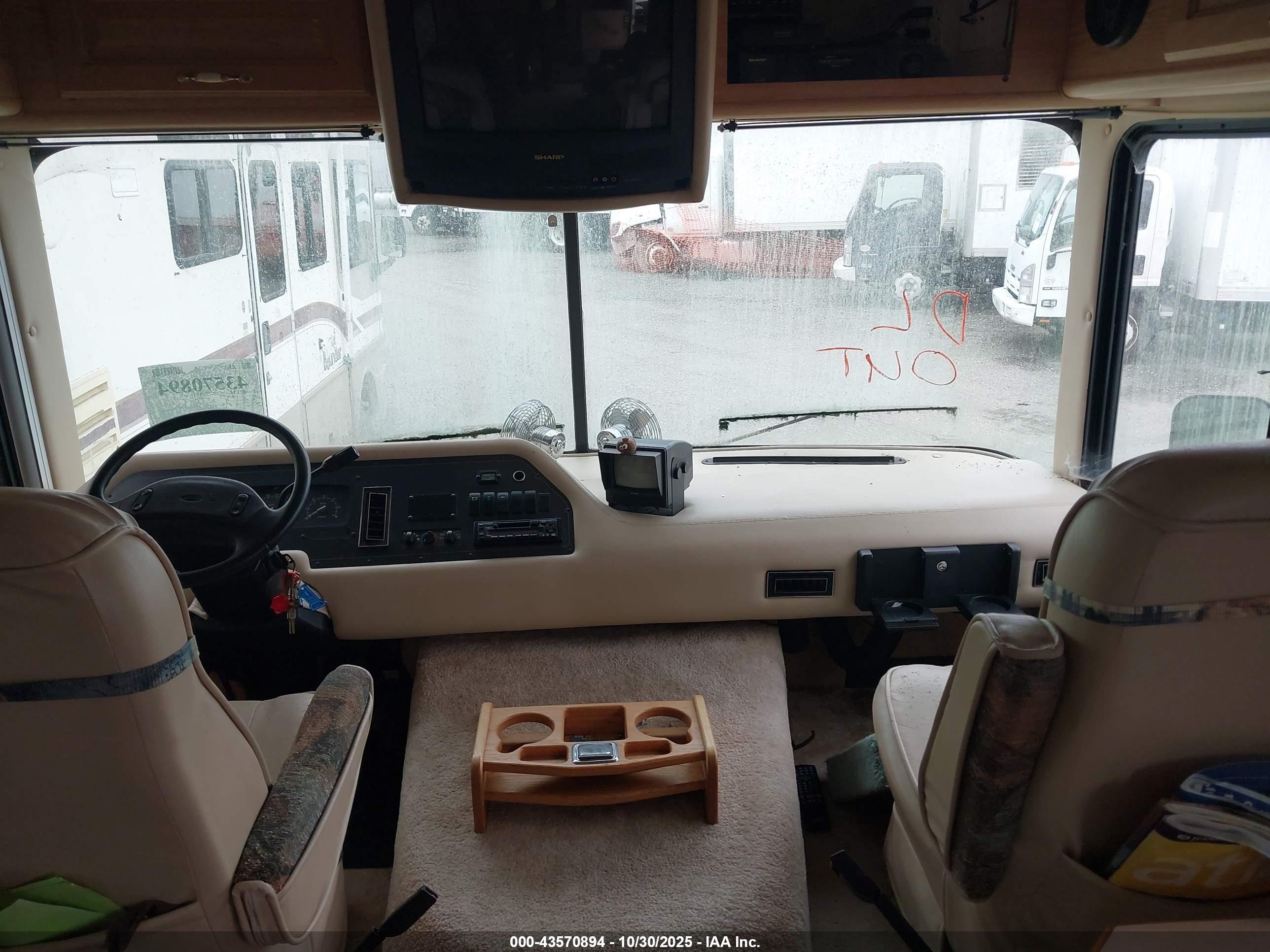 FORD F530 image 5