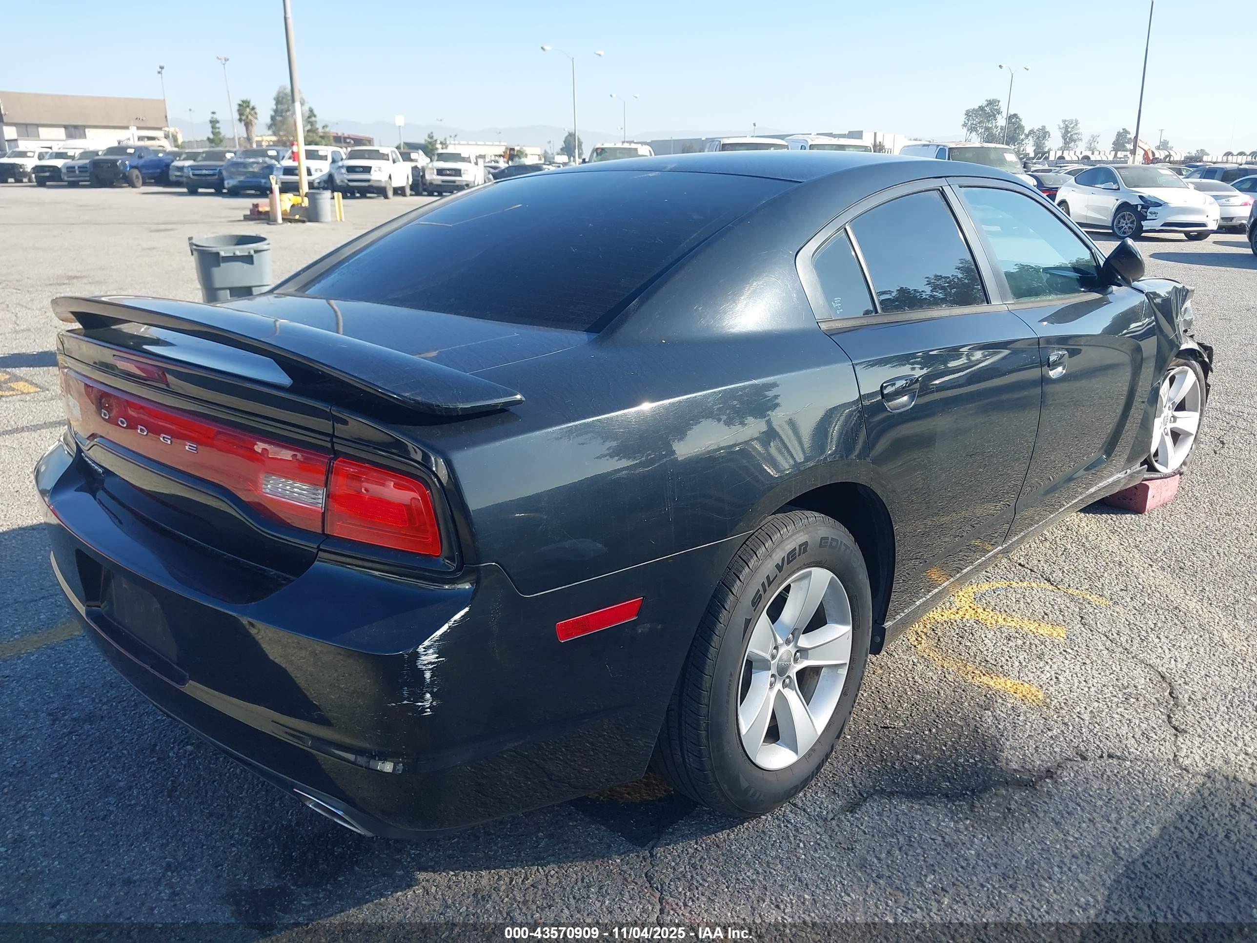 DODGE CHARGER image 4