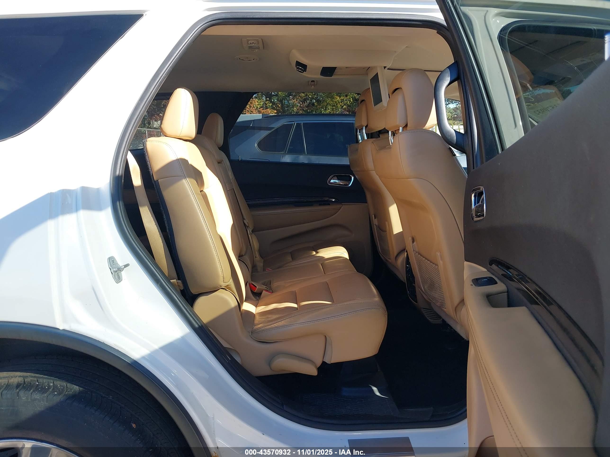 DODGE DURANGO image 8