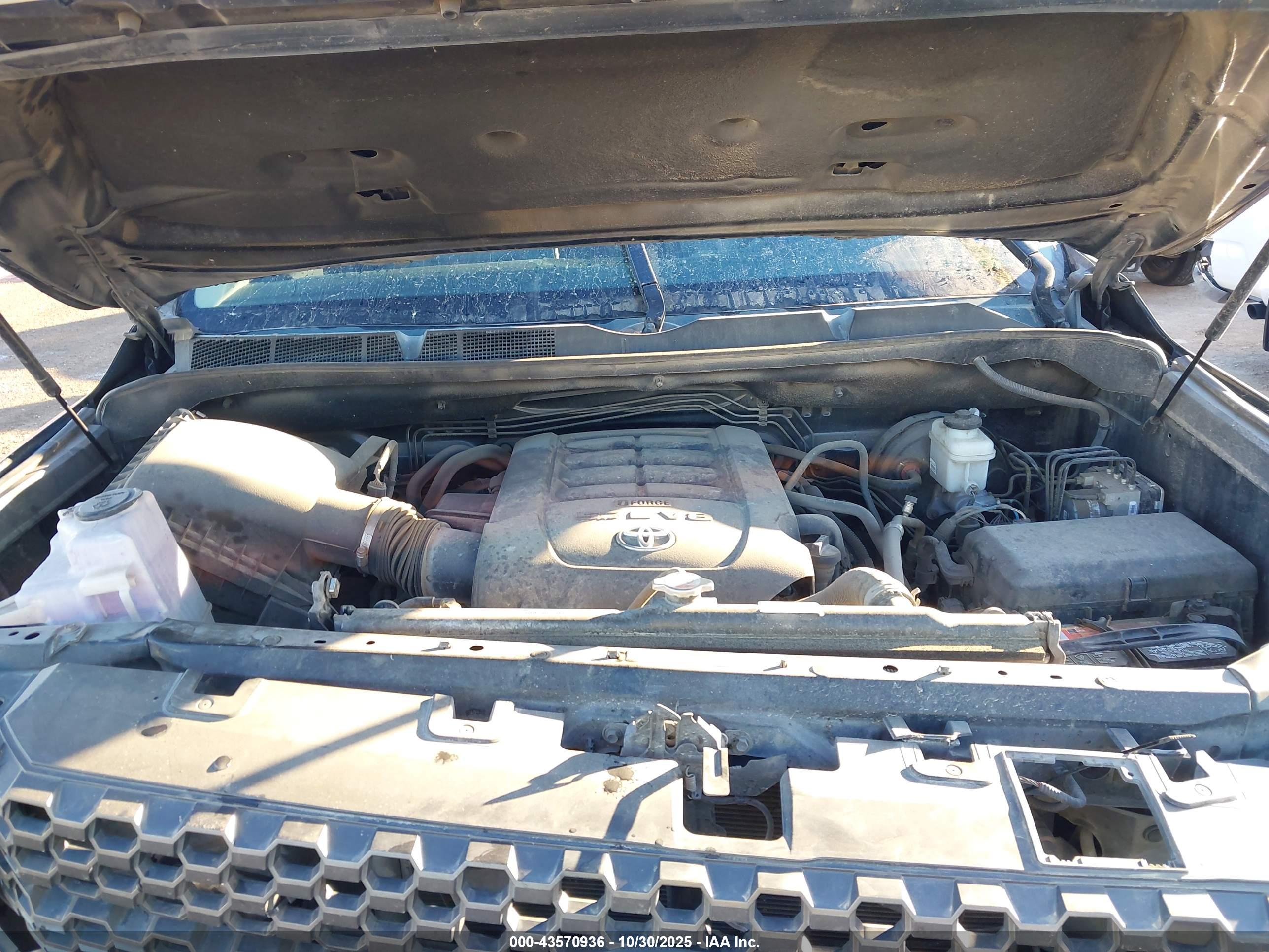 TOYOTA TUNDRA image 10