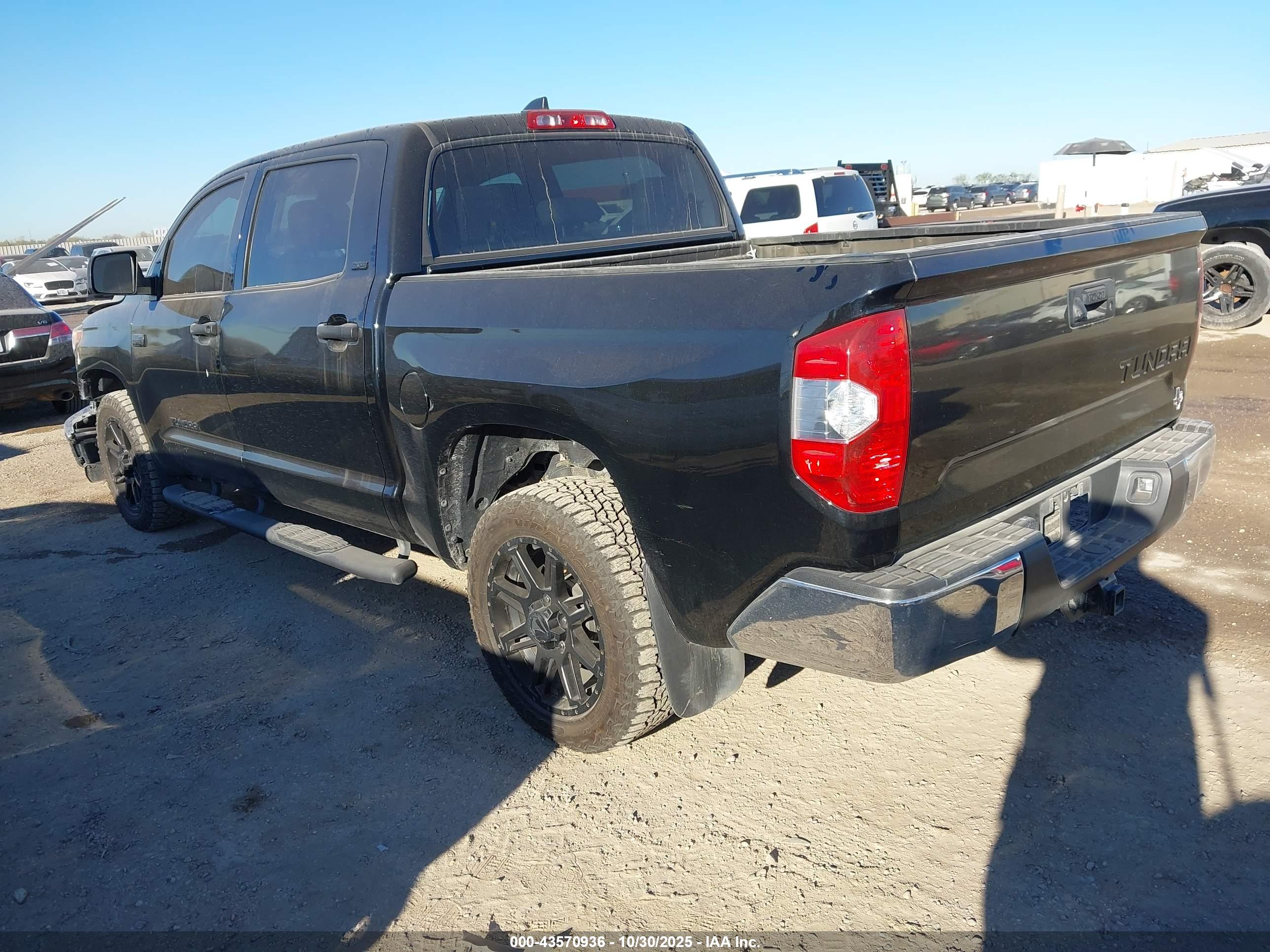 TOYOTA TUNDRA image 3