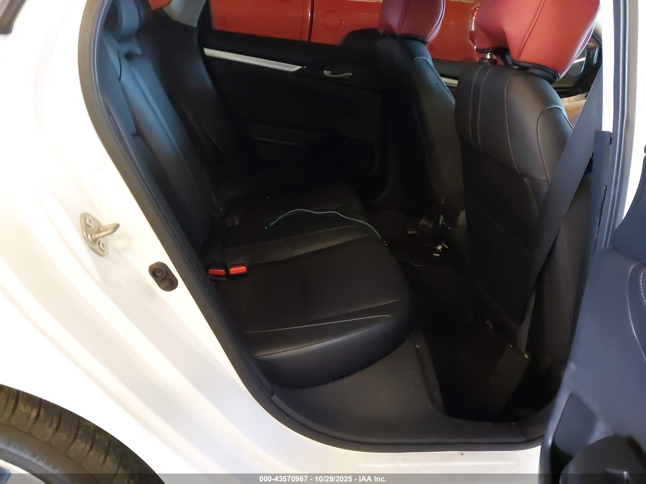 HONDA CIVIC image 8