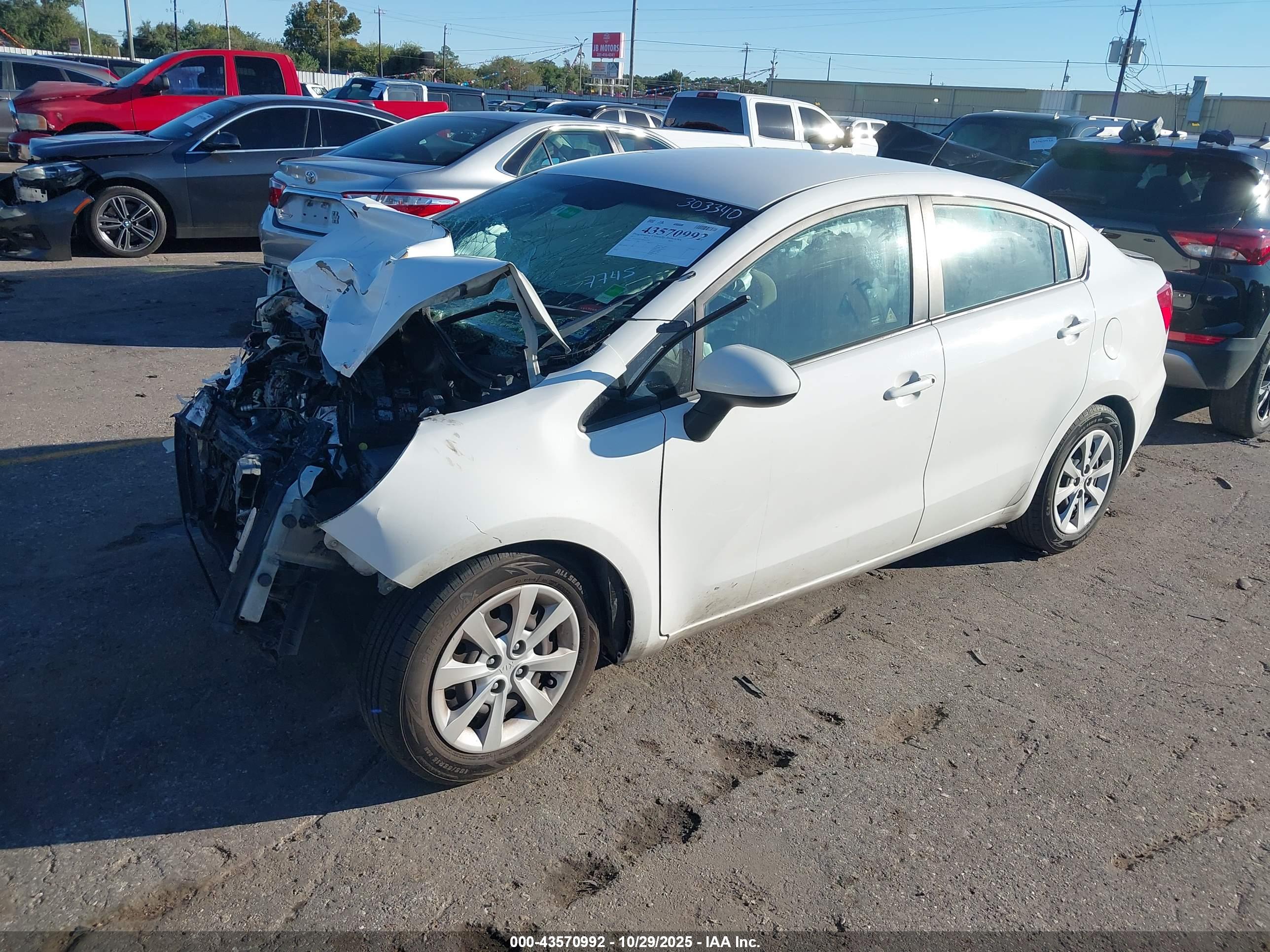 KIA RIO image 2