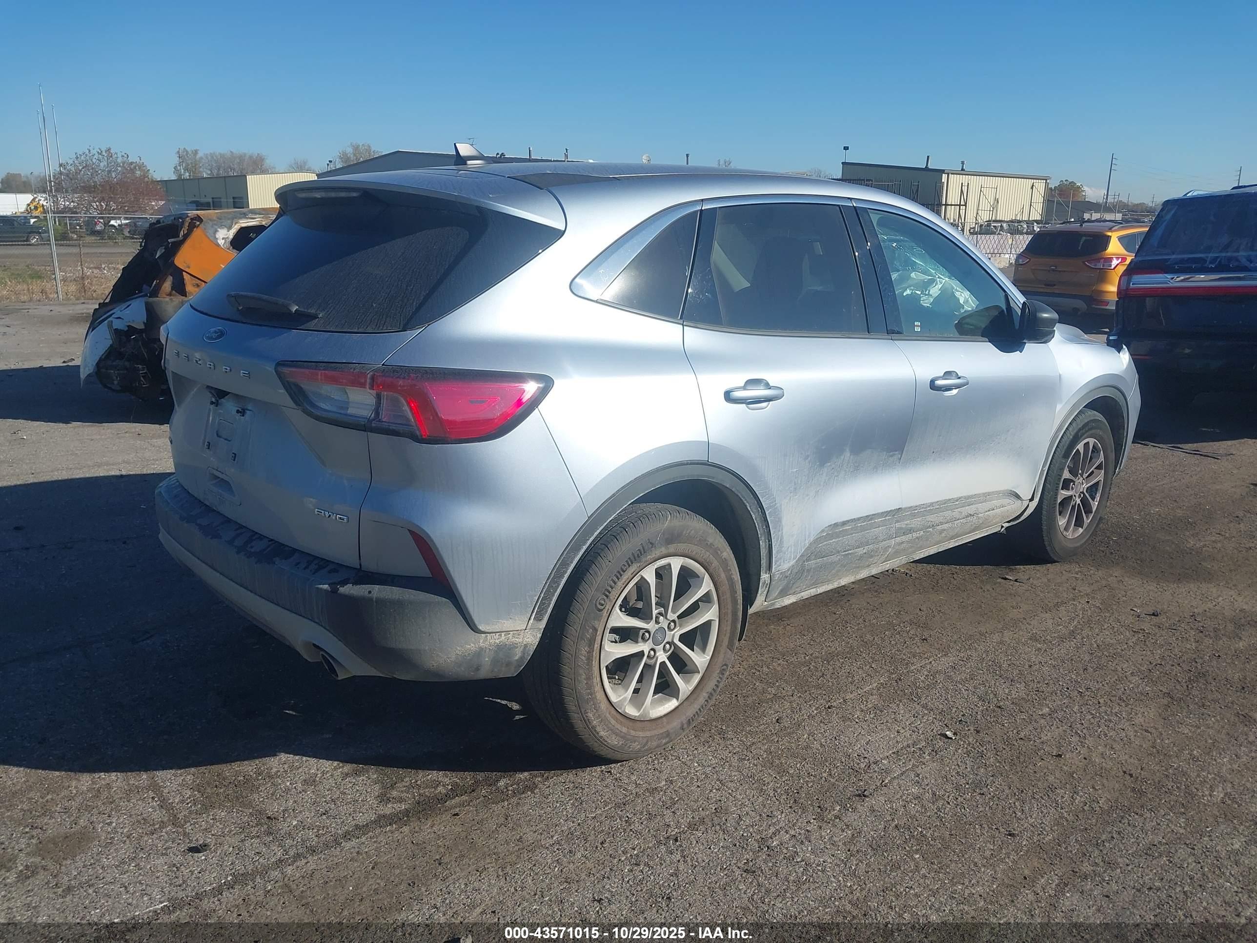 FORD ESCAPE image 4