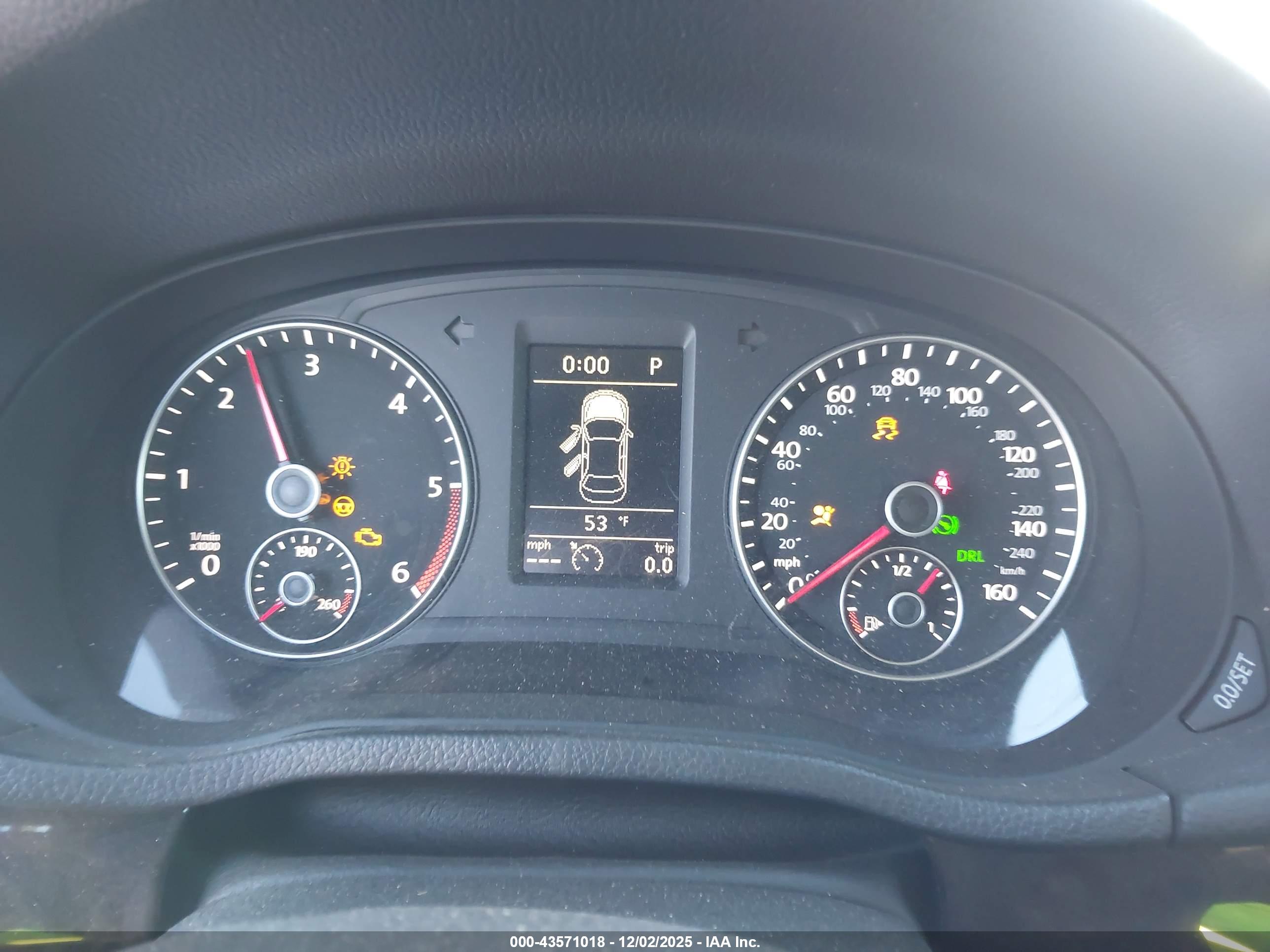 VOLKSWAGEN PASSAT image 7