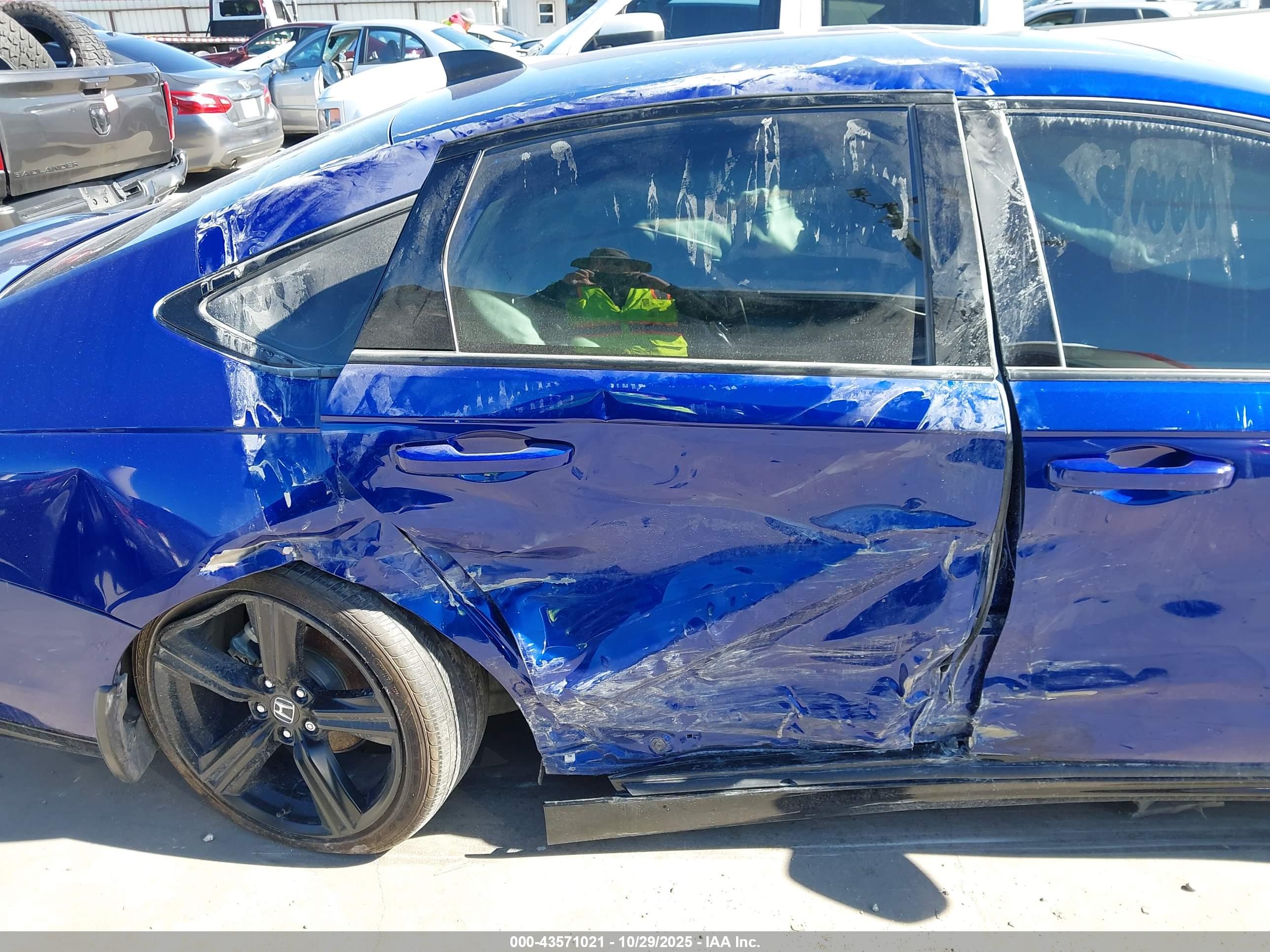HONDA ACCORD image 6