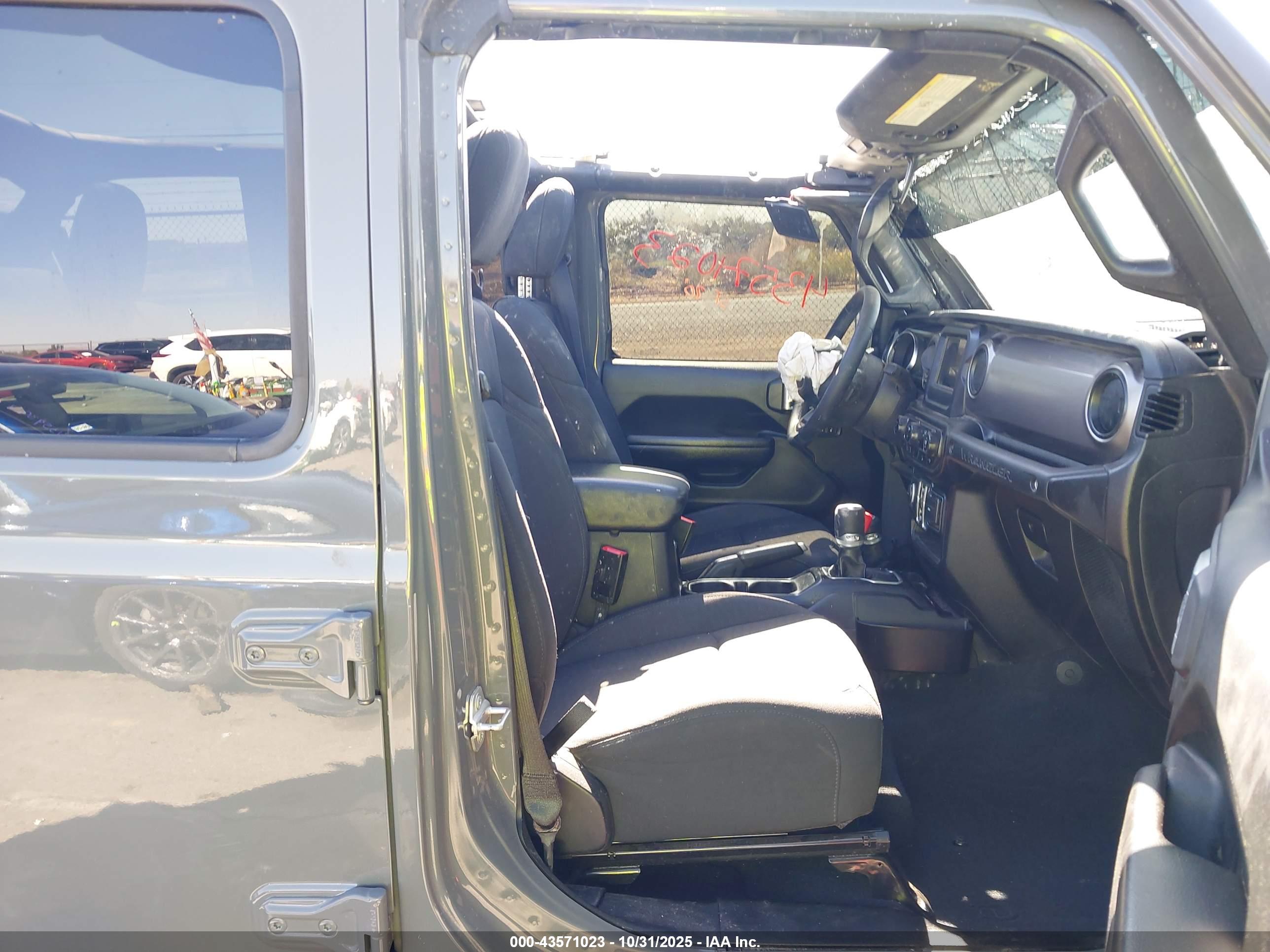 JEEP WRANGLER image 5