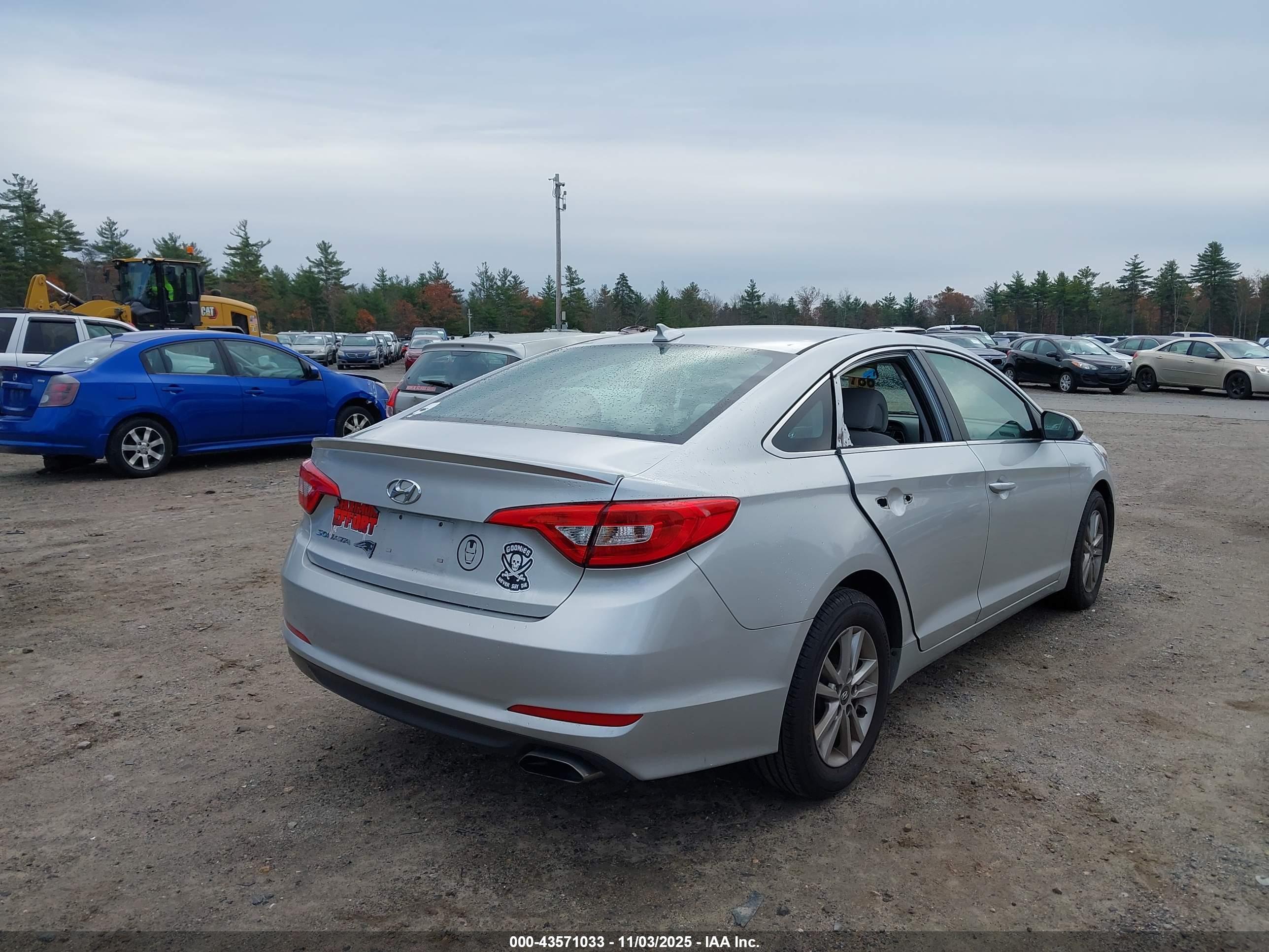 HYUNDAI SONATA image 4