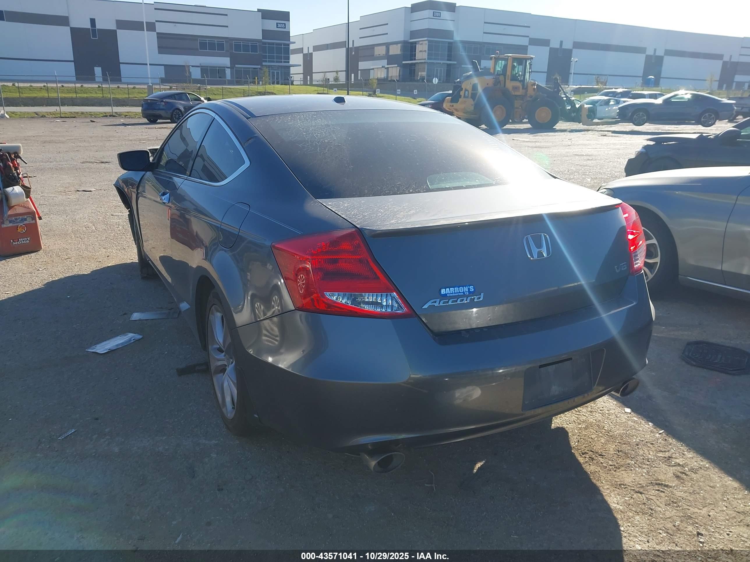 HONDA ACCORD image 3