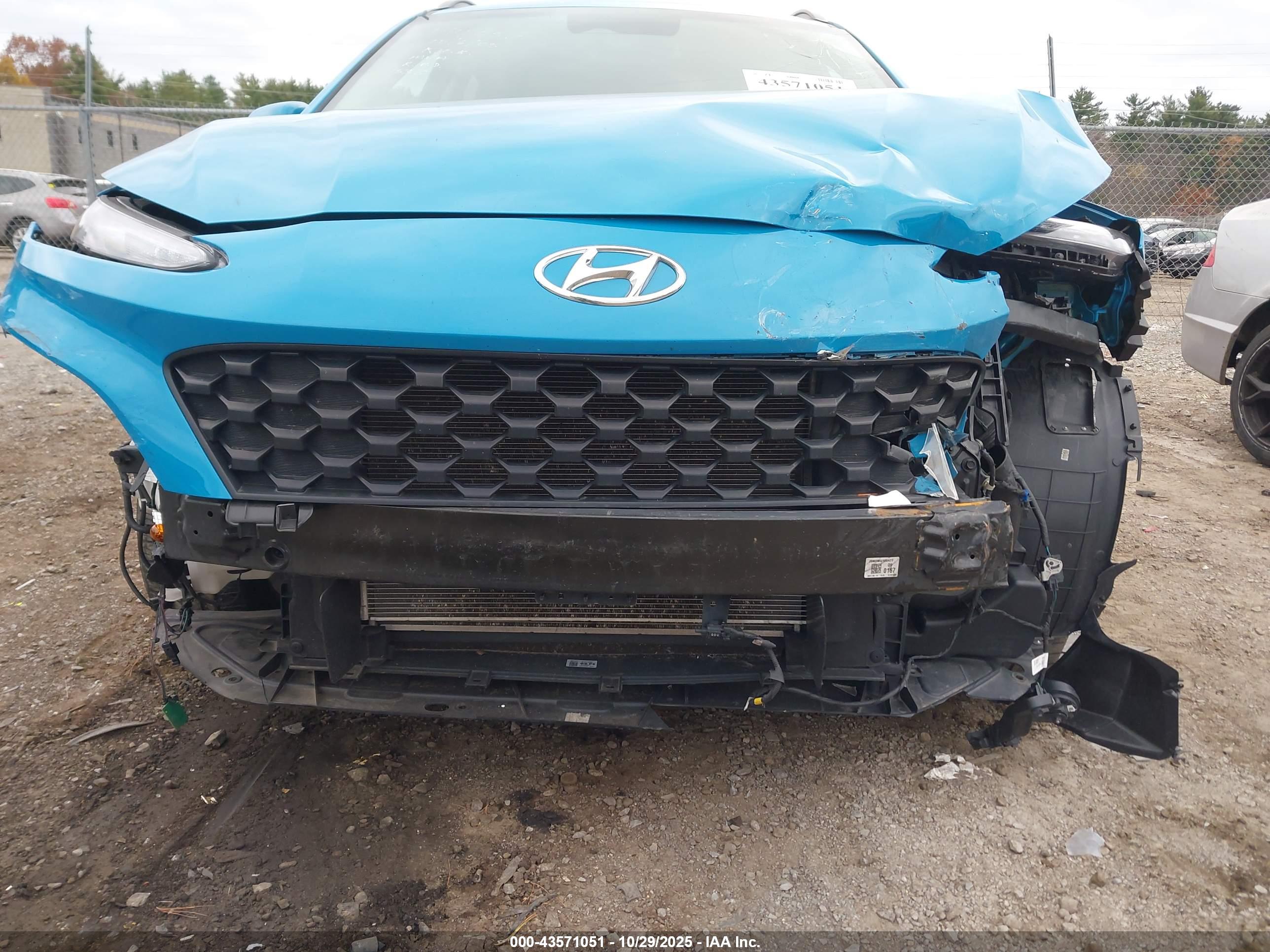 HYUNDAI KONA image 6