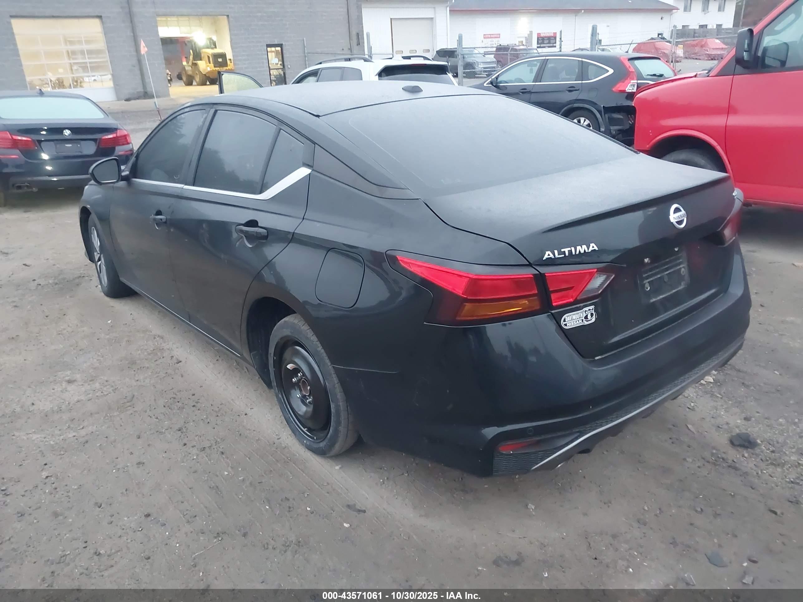 NISSAN ALTIMA image 3
