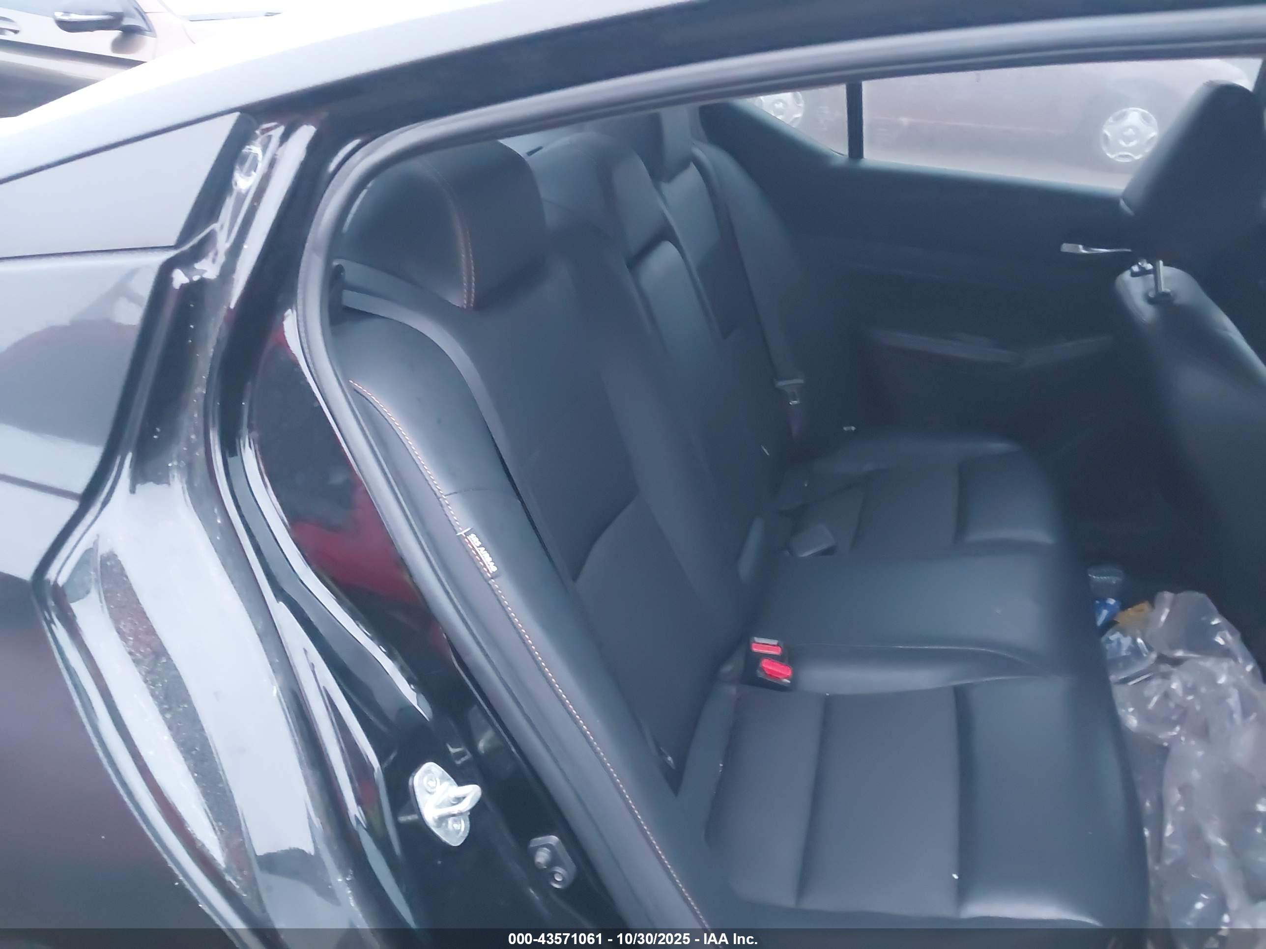 NISSAN ALTIMA image 8