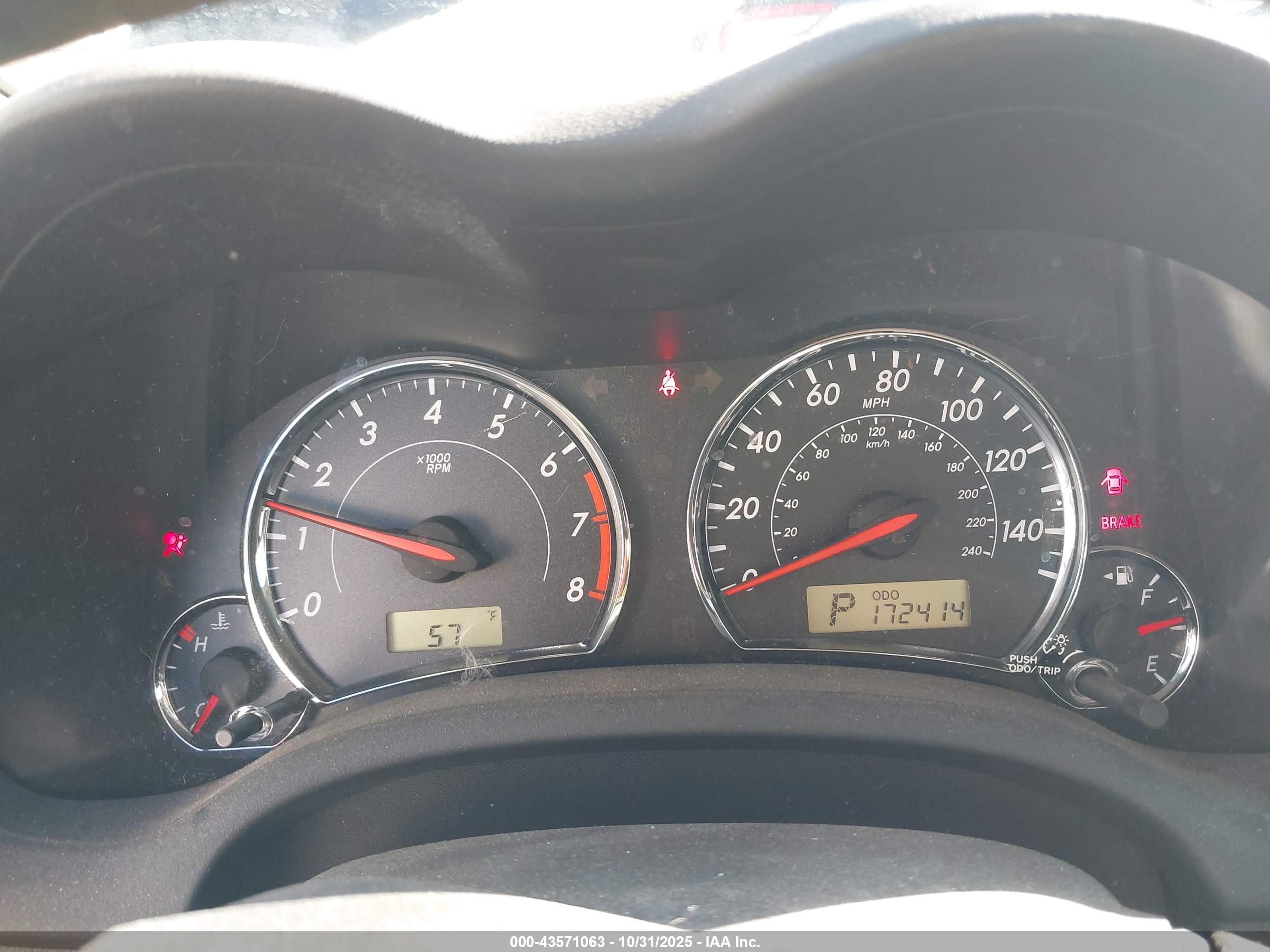 TOYOTA COROLLA image 7