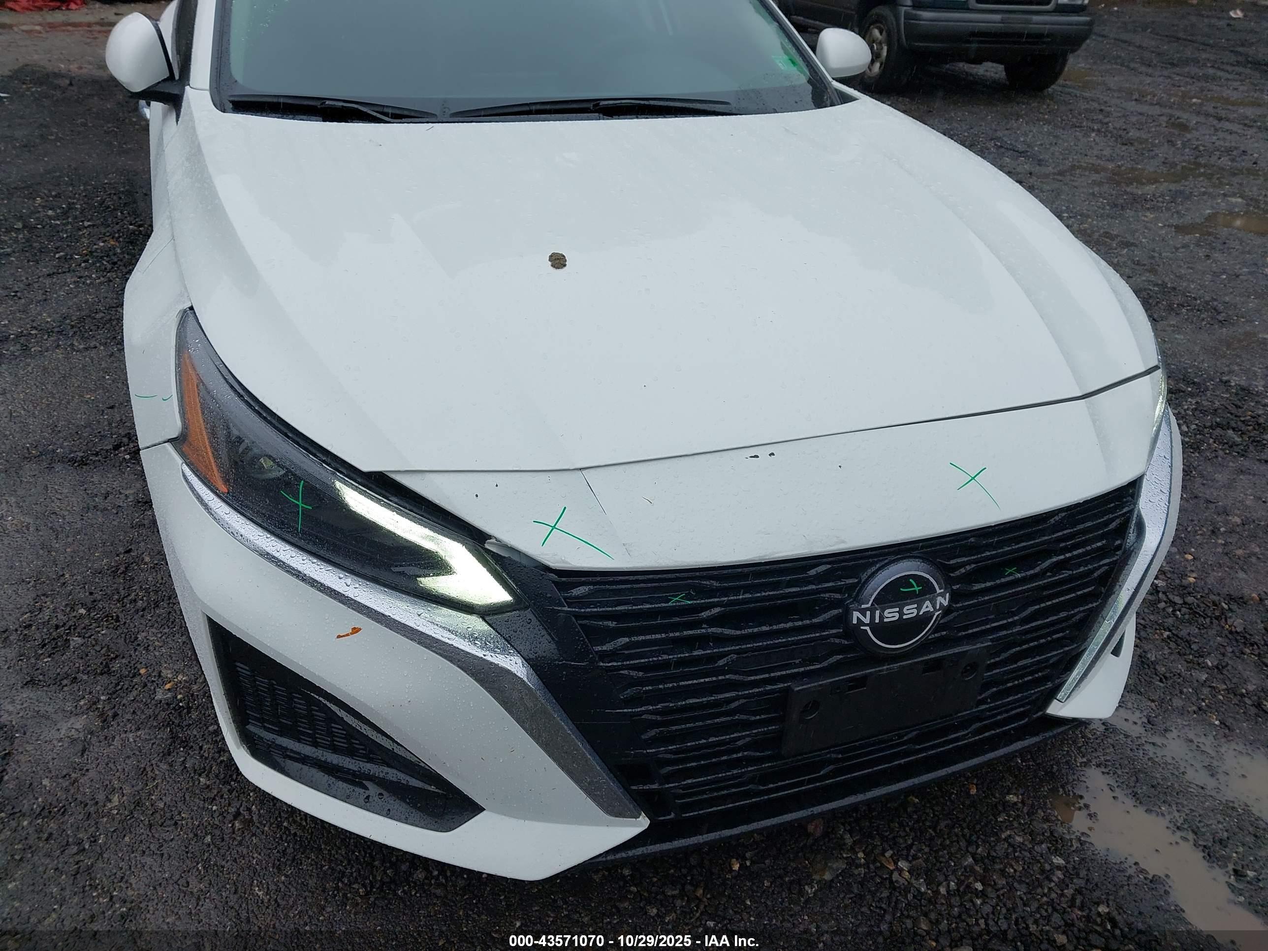 NISSAN ALTIMA image 6