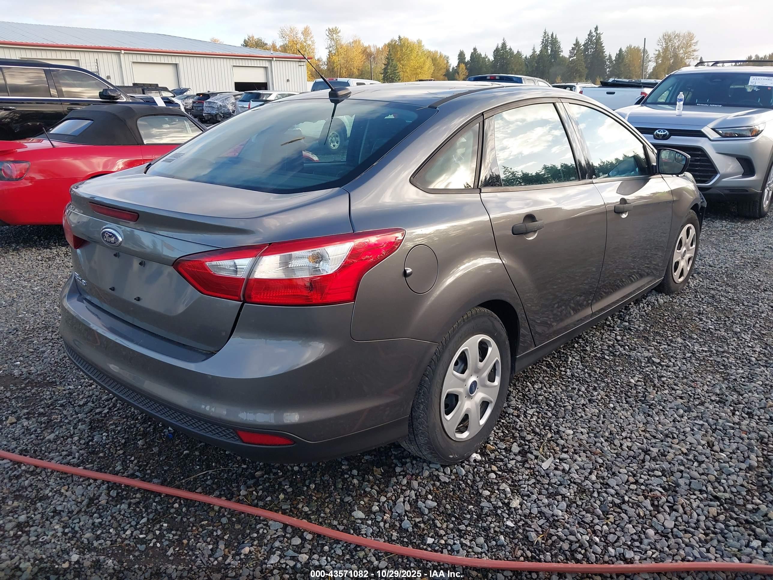 FORD FOCUS image 4