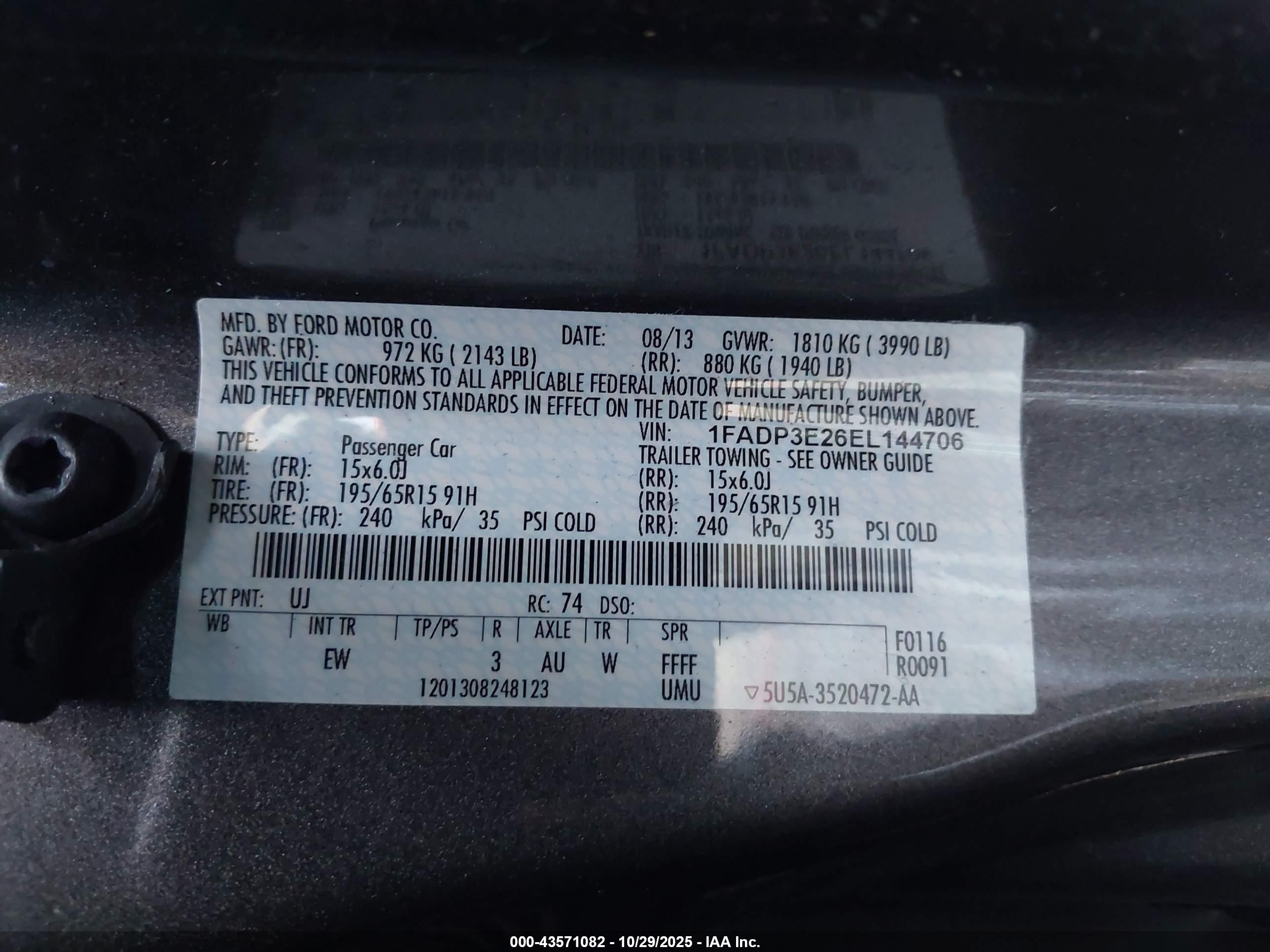 FORD FOCUS image 9