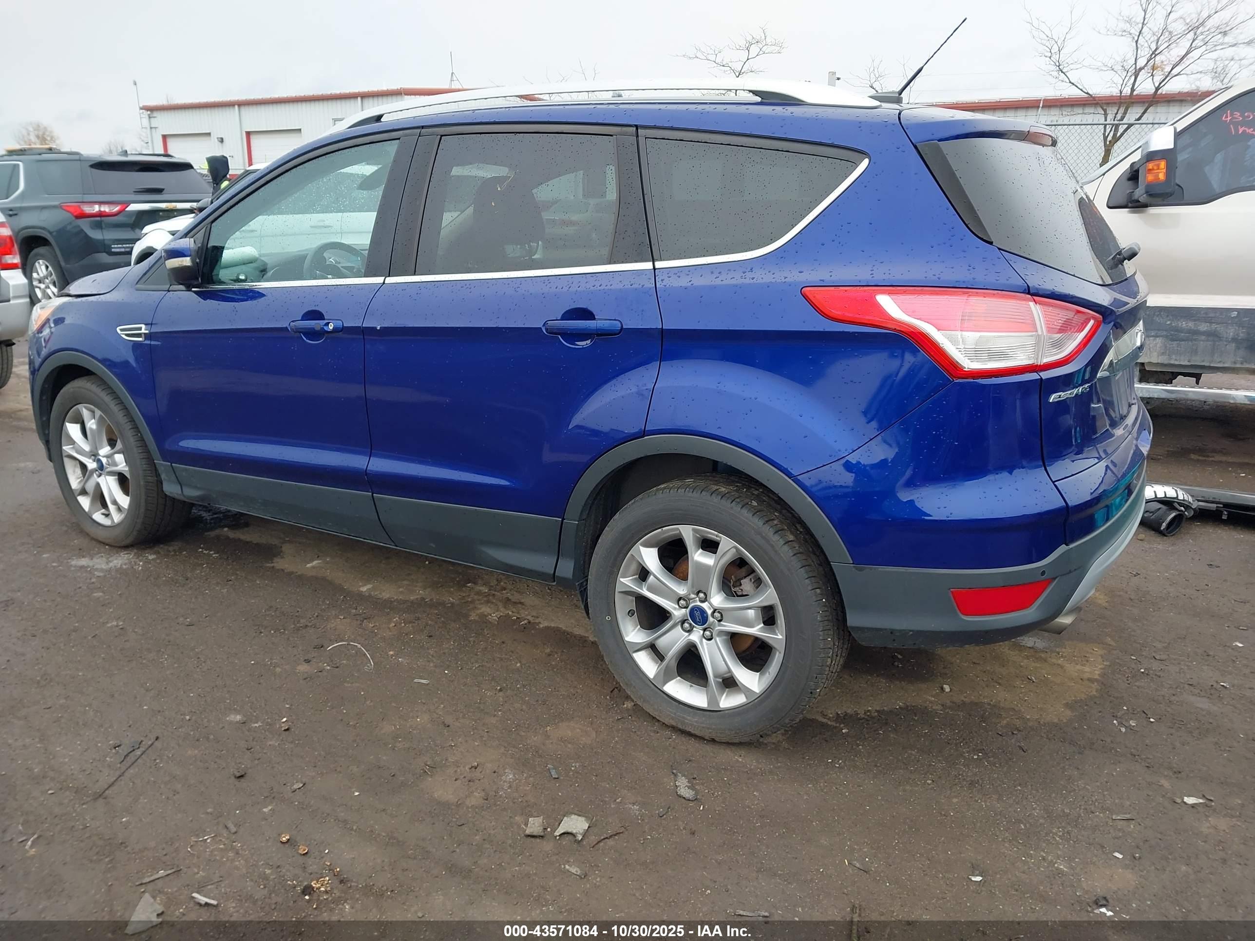 FORD ESCAPE image 3