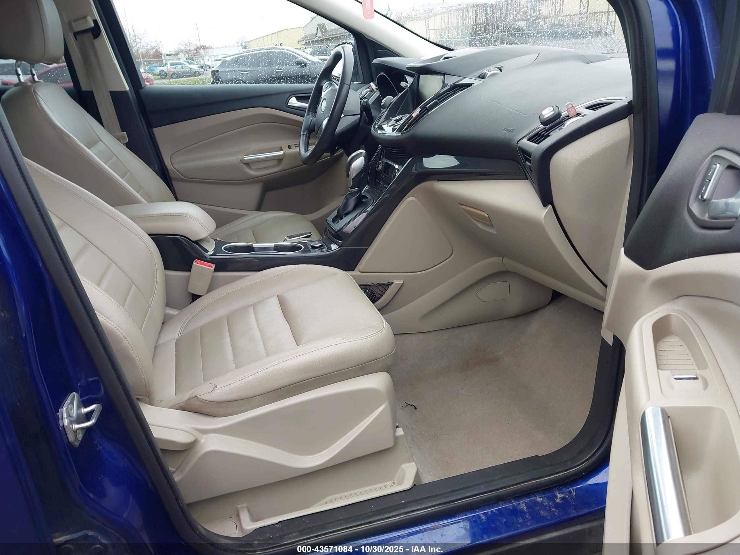 FORD ESCAPE image 5