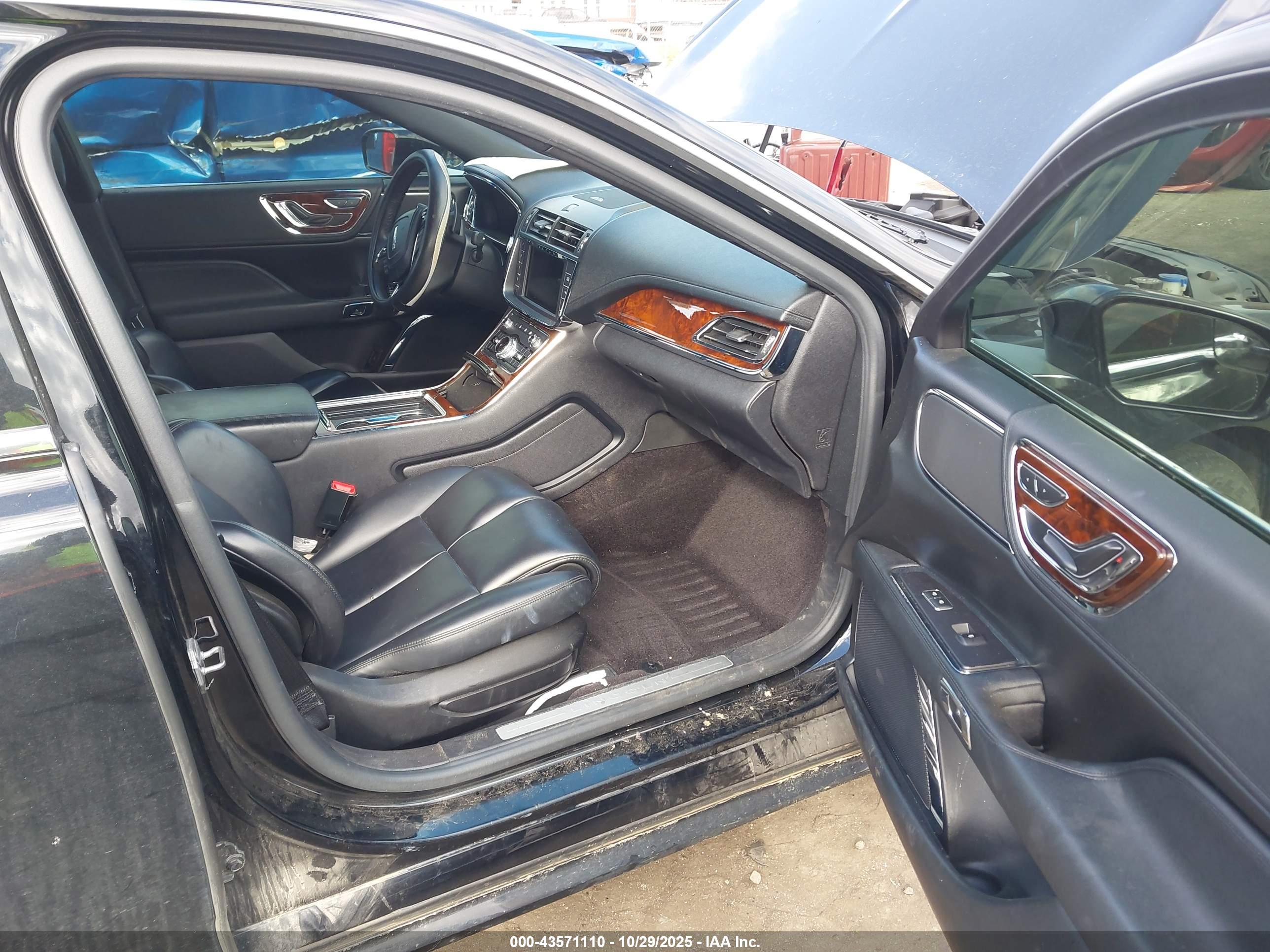 LINCOLN CONTINENTAL image 5