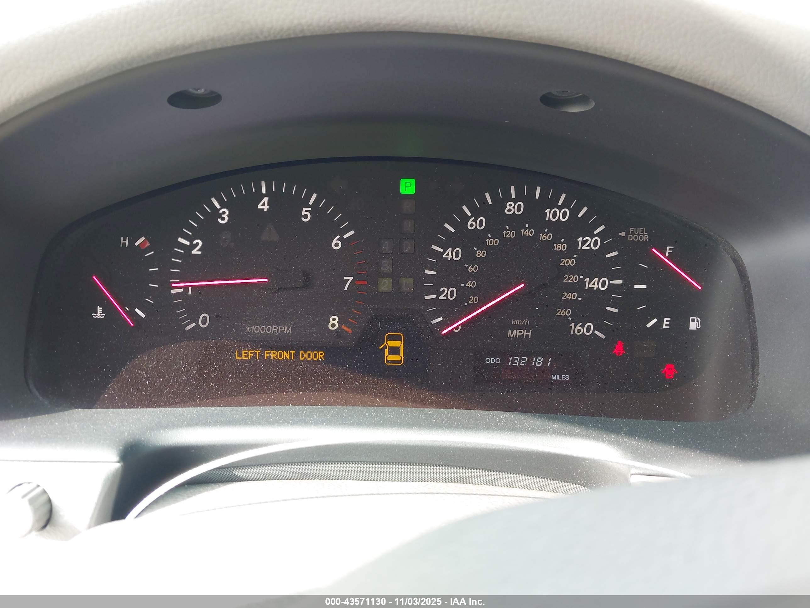 LEXUS LS image 7