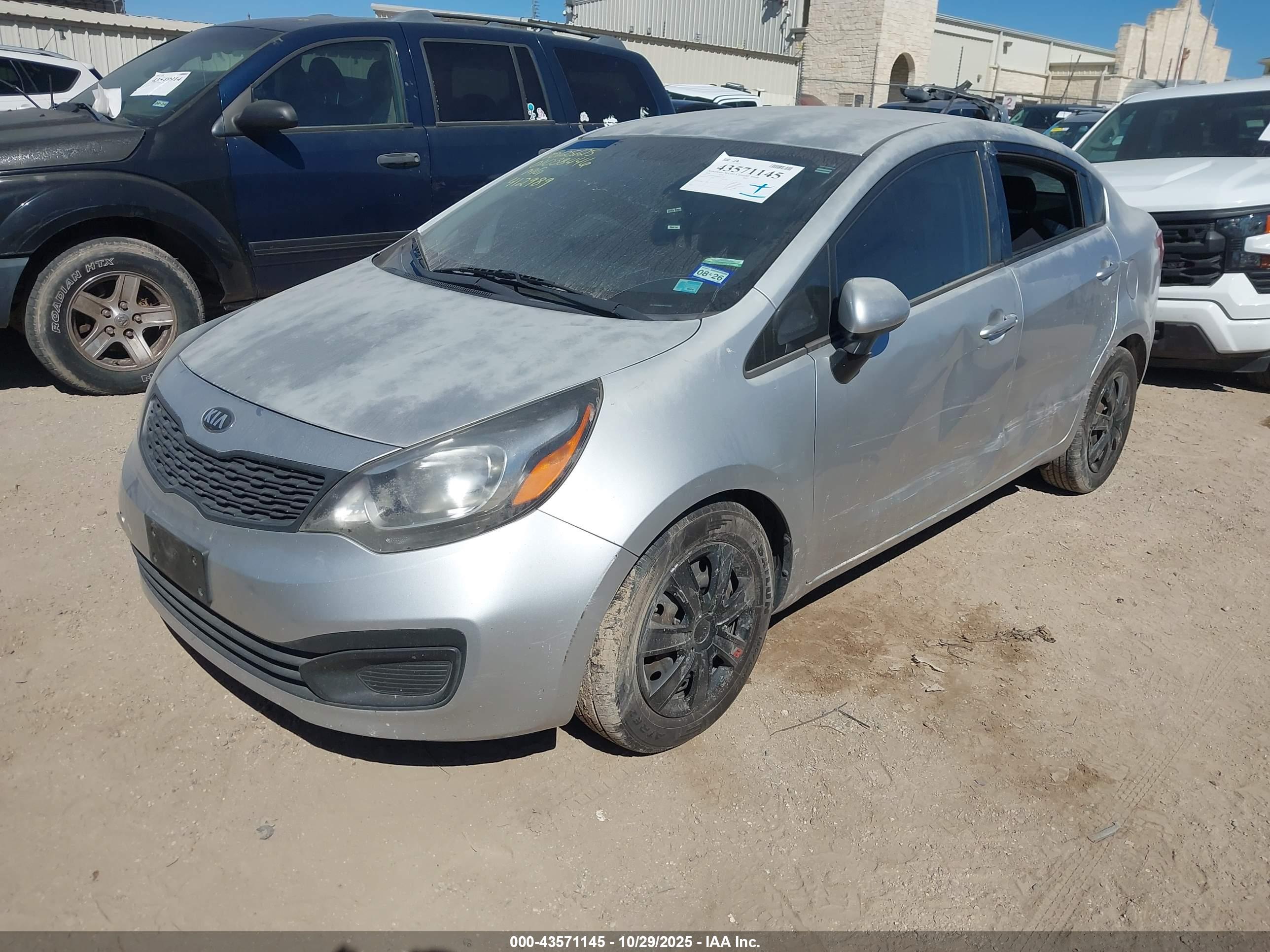 KIA RIO image 2