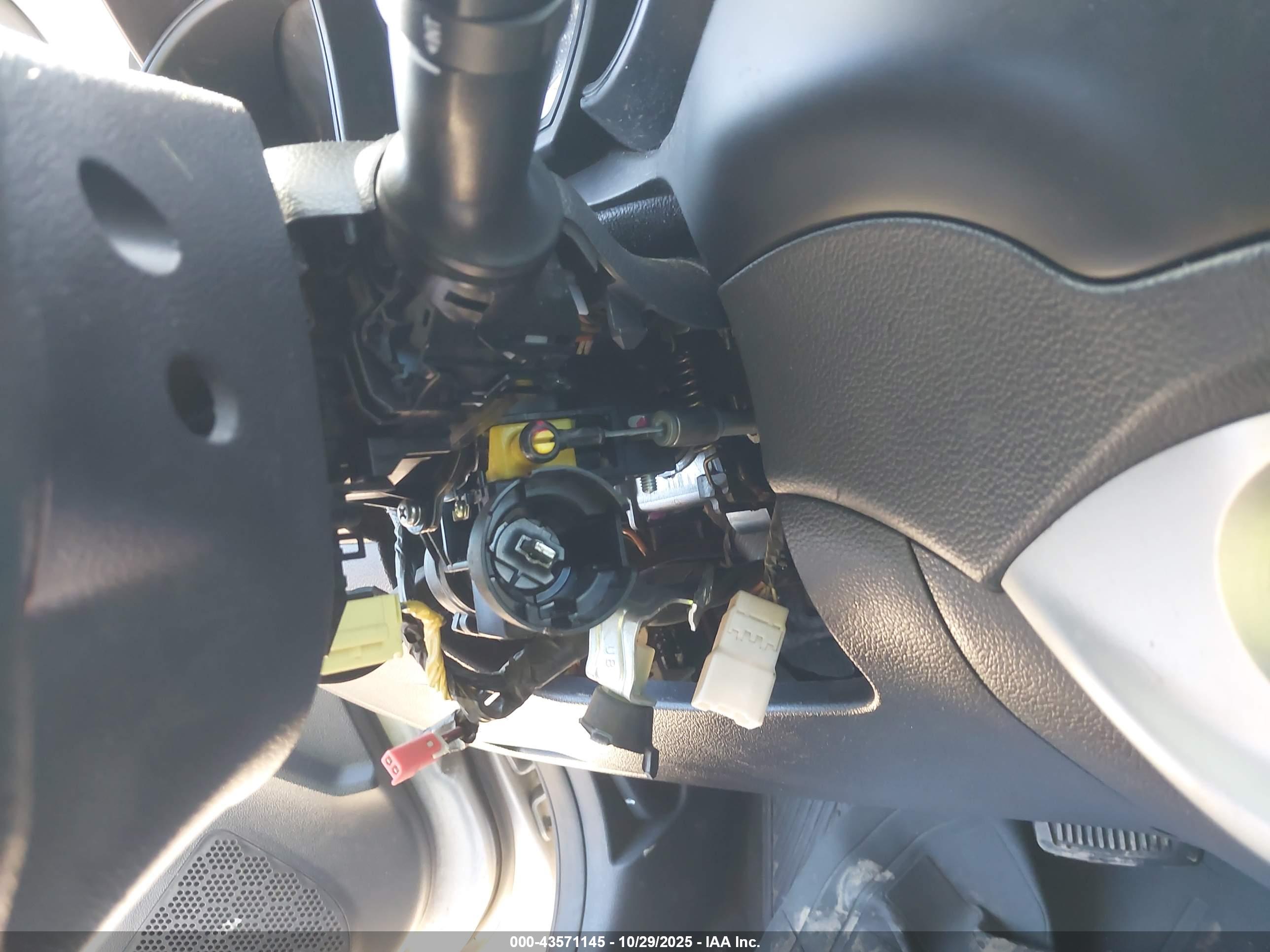 KIA RIO image 6